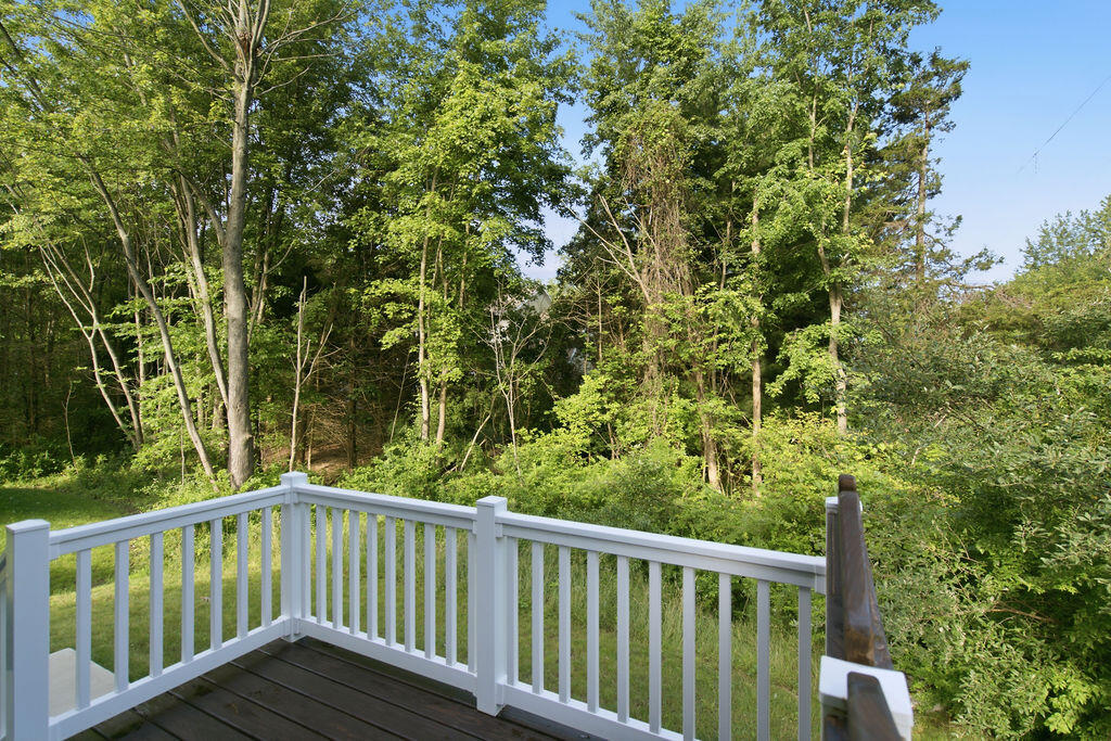 480 Mcmullan Way Property Photo 16