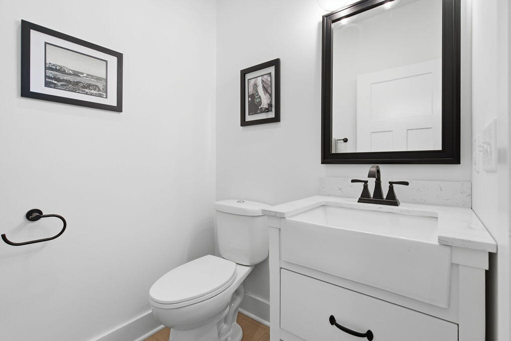 480 Mcmullan Way Property Photo 33
