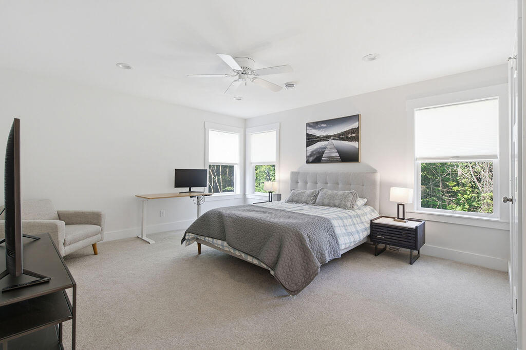 480 Mcmullan Way Property Photo 38