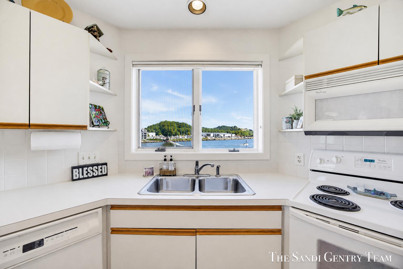 820 S Harbor Drive 5 Property Photo 14