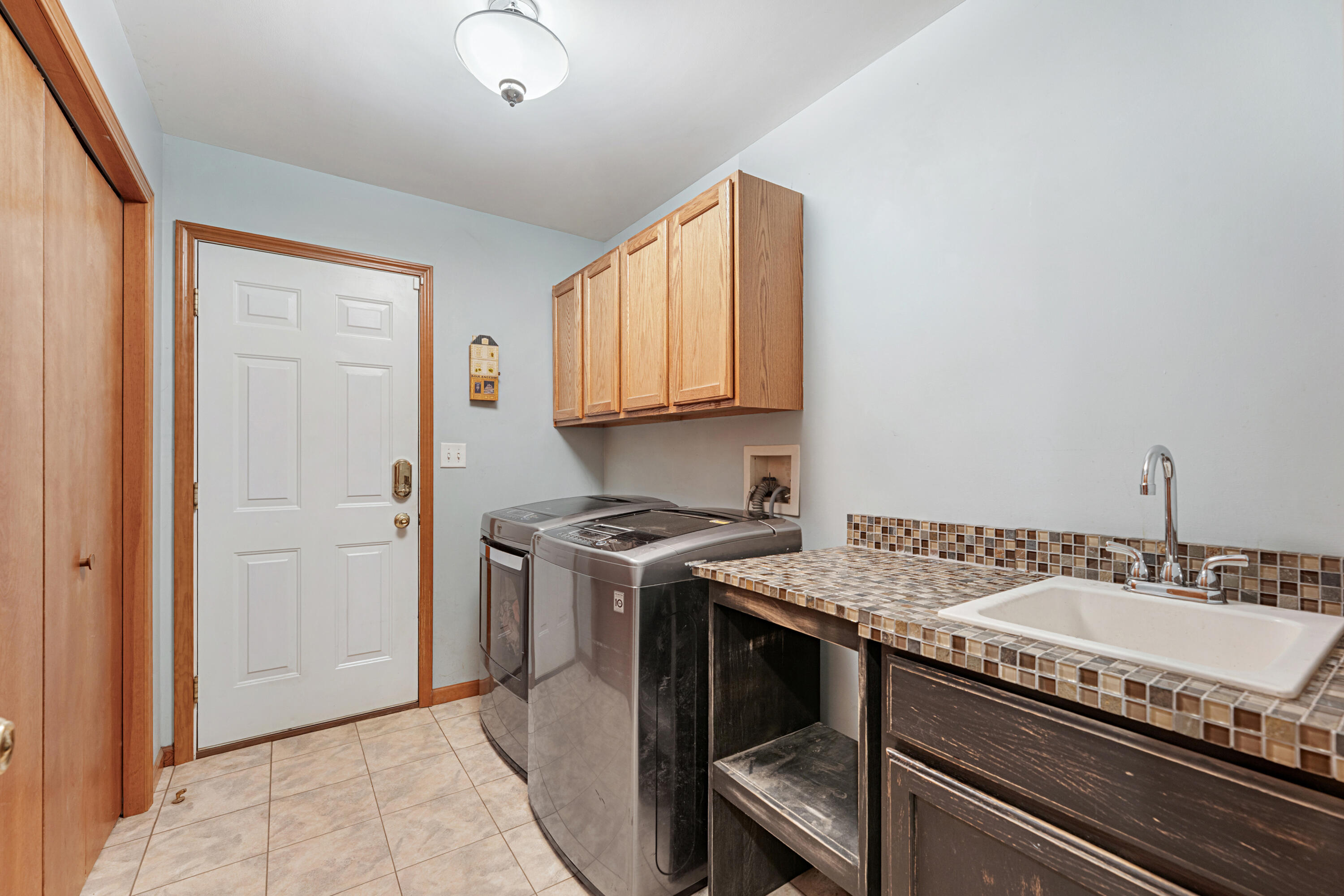 87 67th Street Property Photo 15