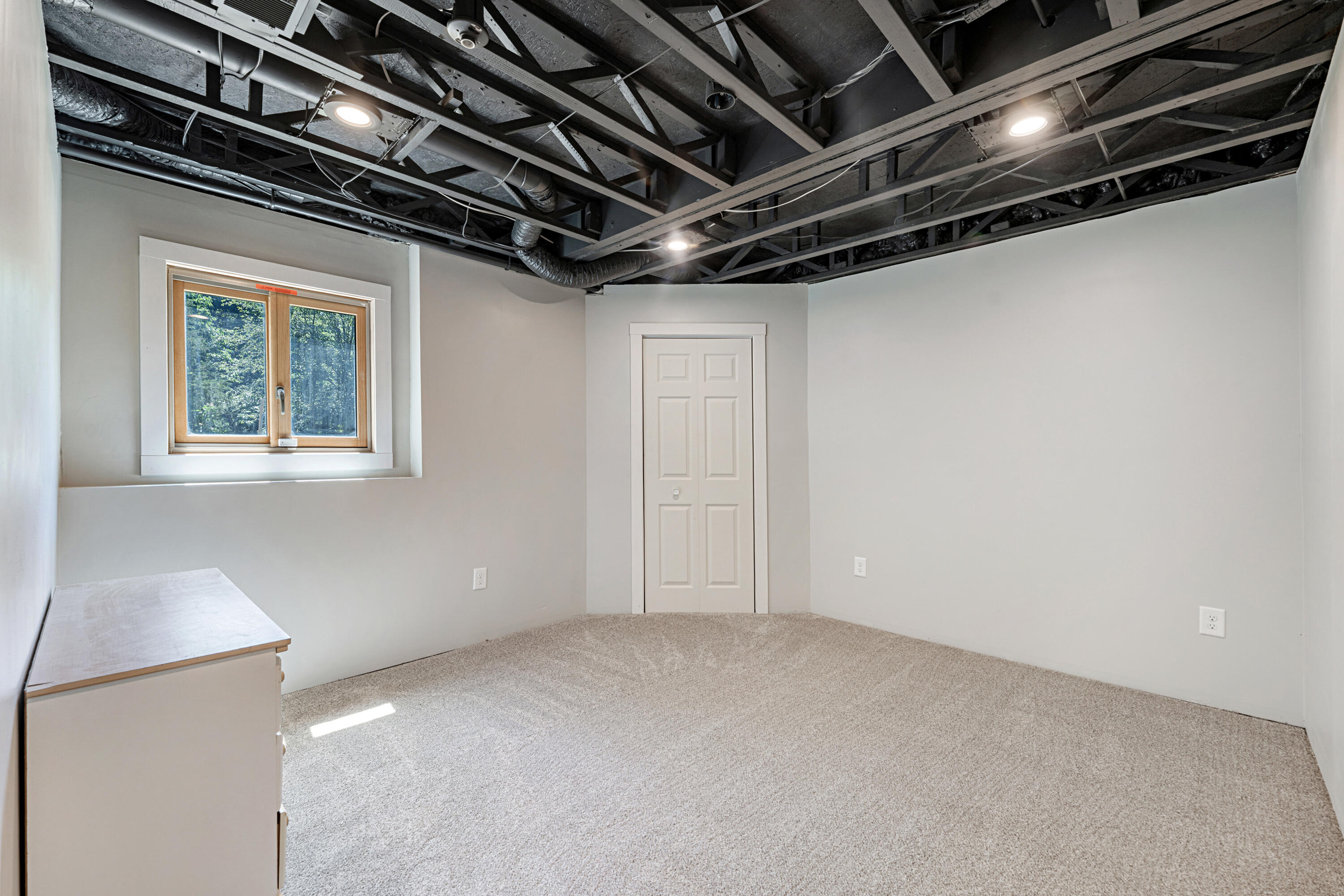 87 67th Street Property Photo 21