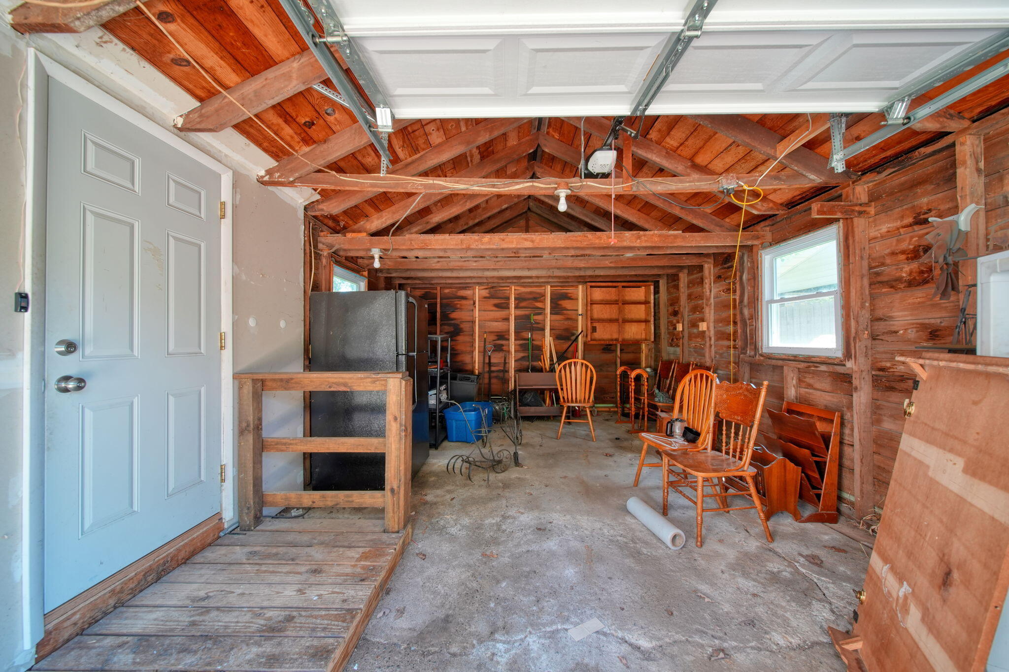 315 Kenneth Street Property Photo 21