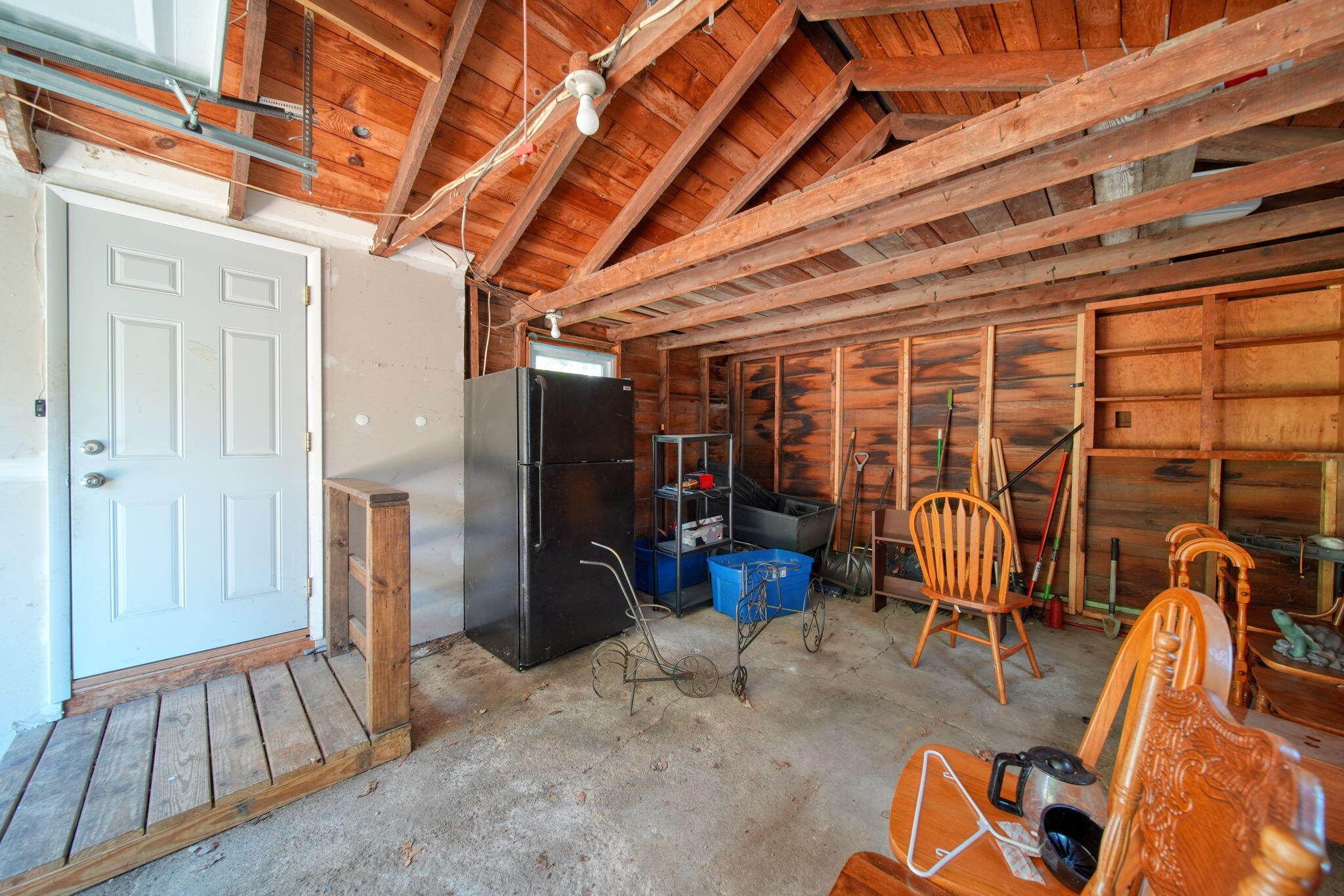 315 Kenneth Street Property Photo 22