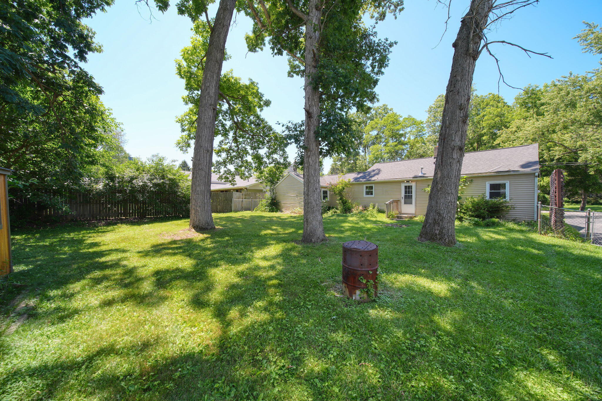 315 Kenneth Street Property Photo 27