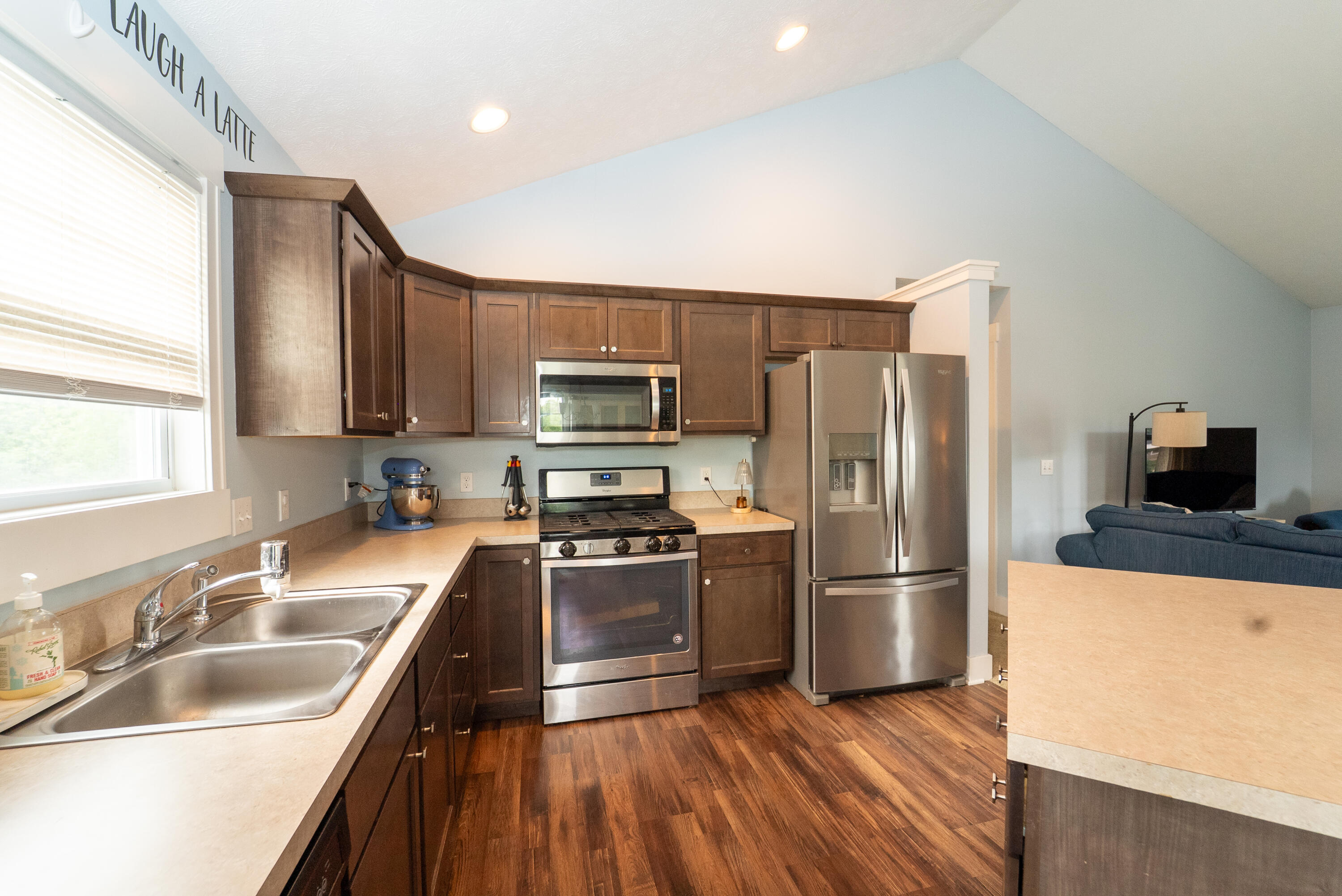 5024 Alyssum Drive Se Property Photo 3