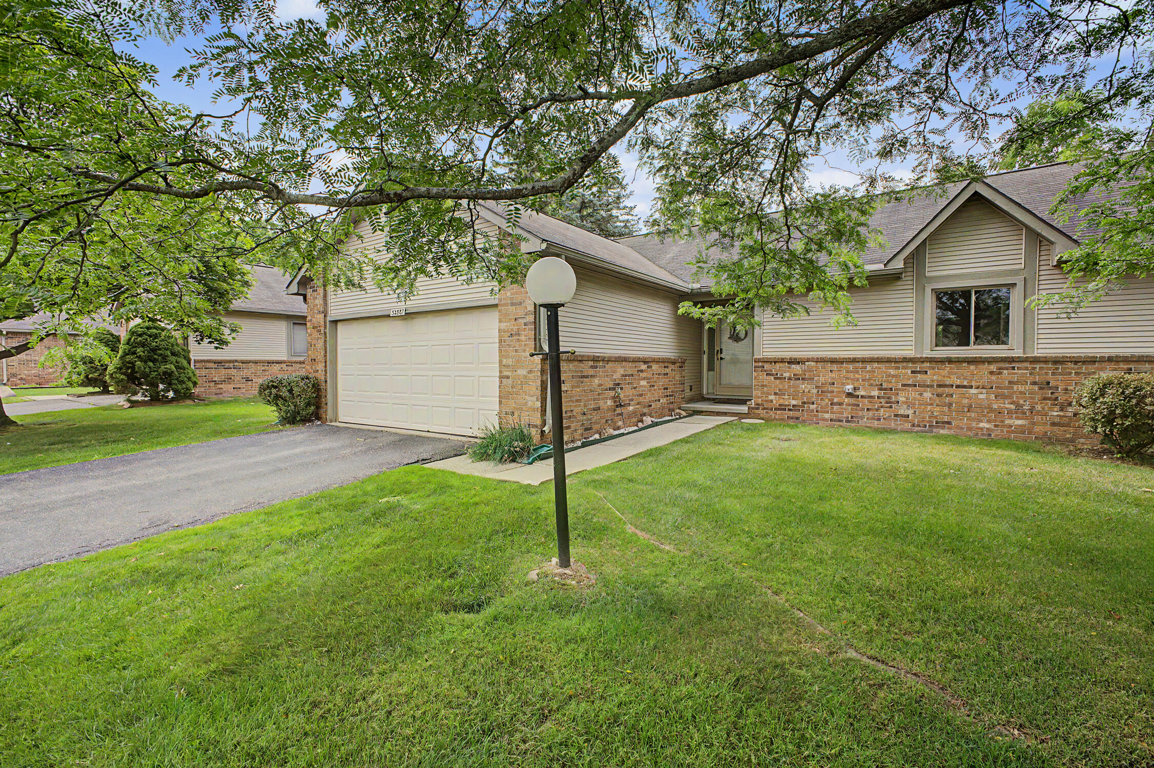 32887 Chapman Circle Property Photo 1
