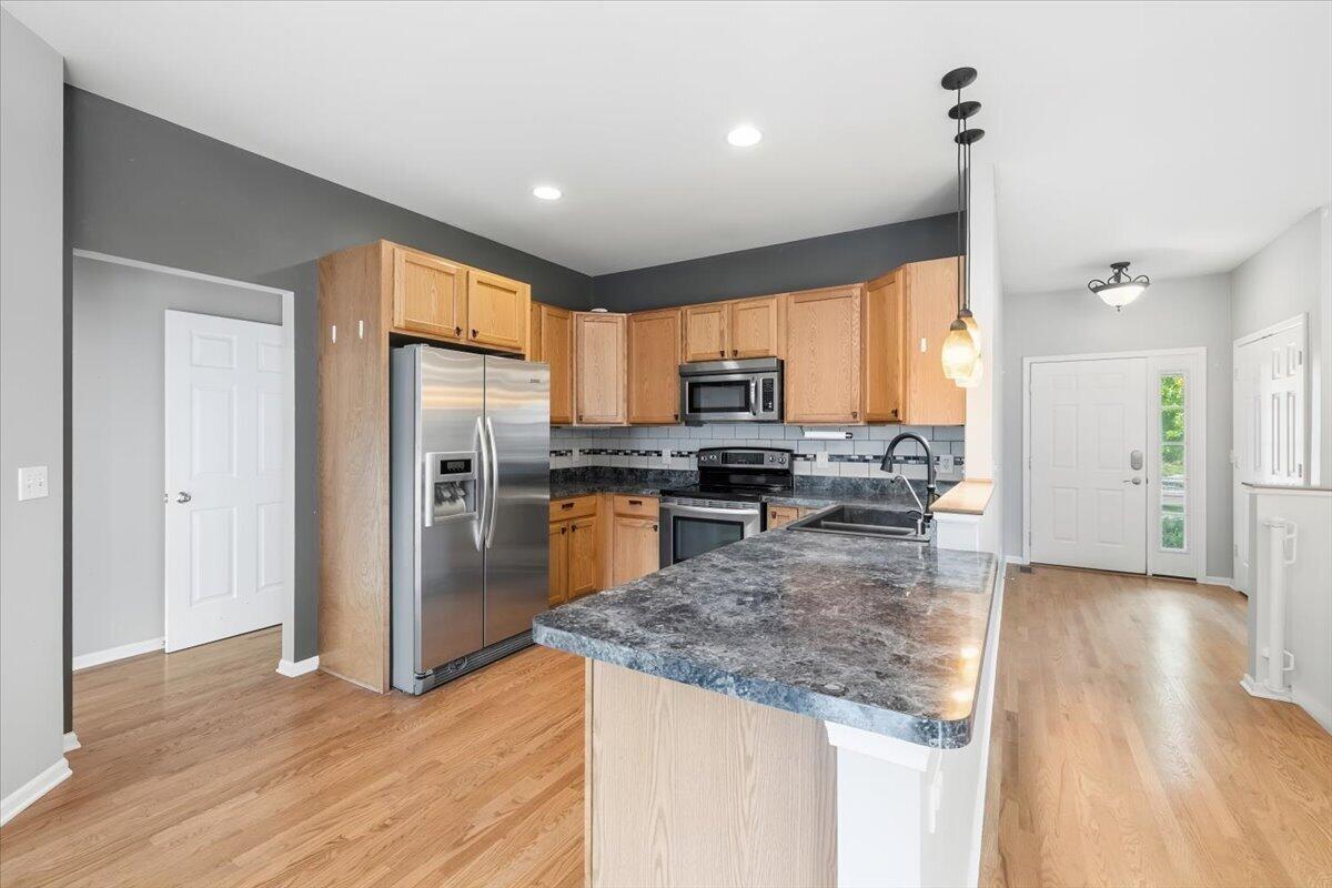 330 Baker Street Property Photo 5