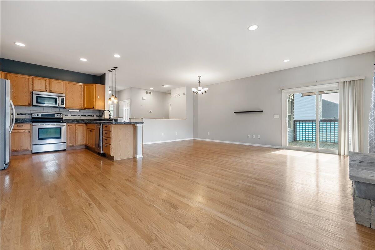 330 Baker Street Property Photo 8