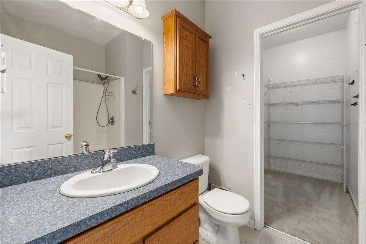 330 Baker Street Property Photo 13