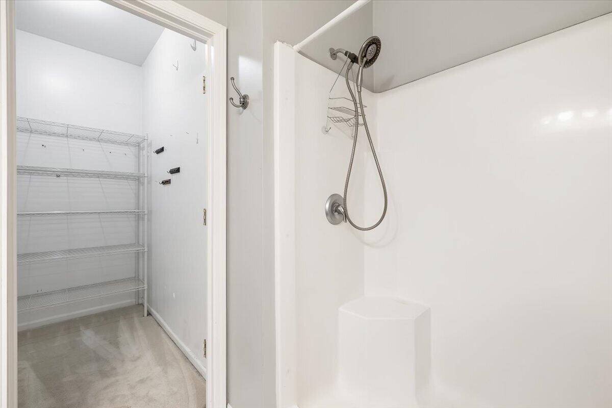 330 Baker Street Property Photo 14