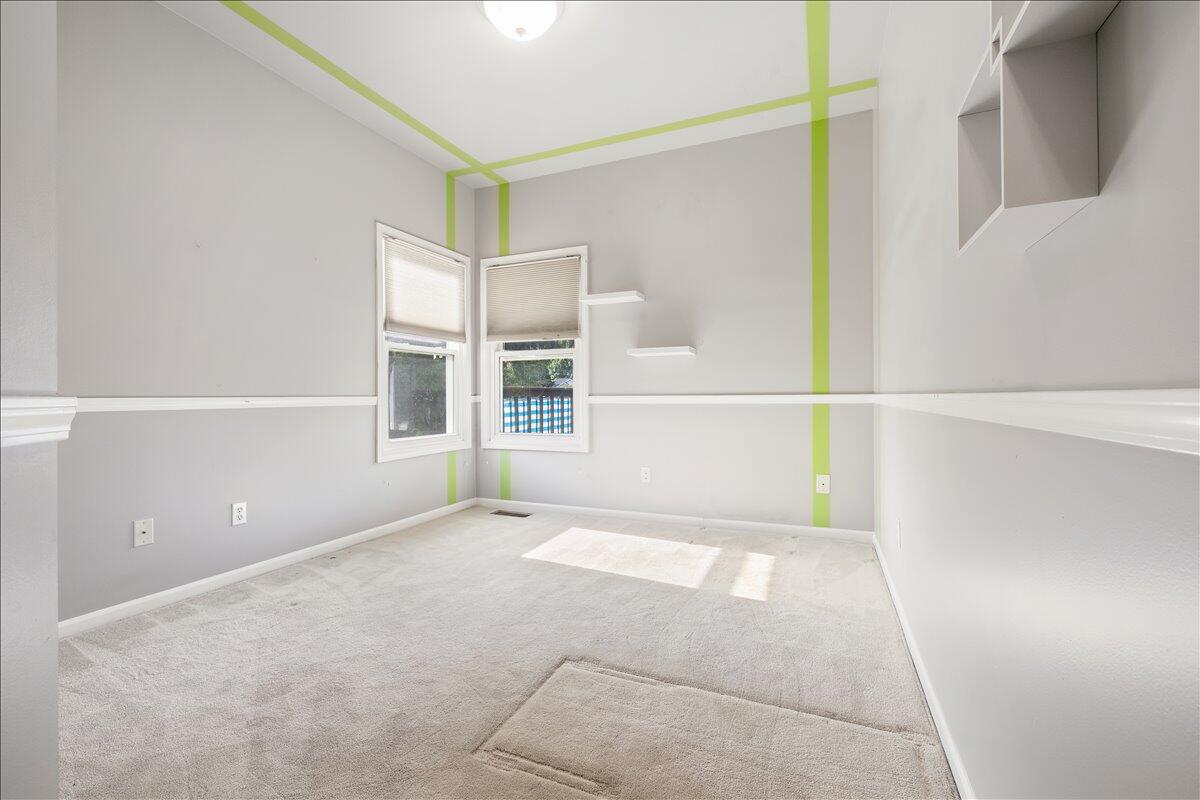 330 Baker Street Property Photo 16