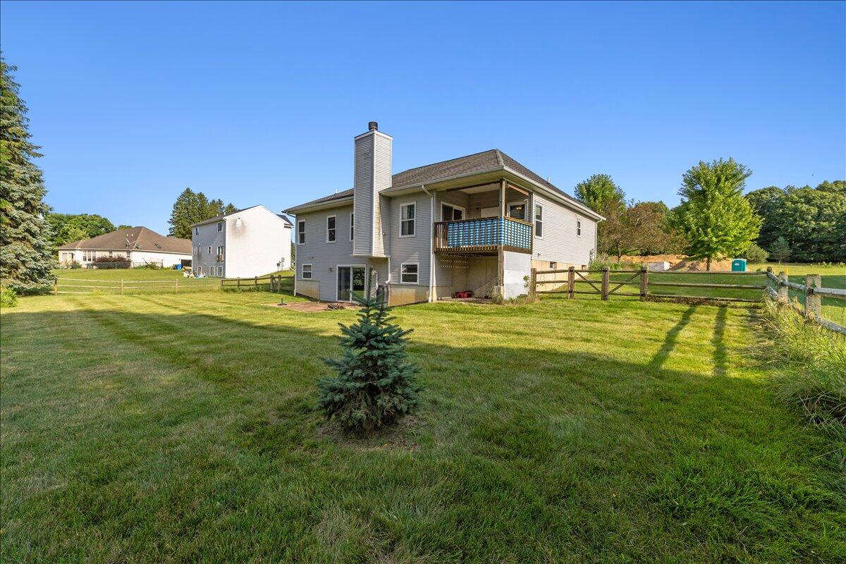330 Baker Street Property Photo 27