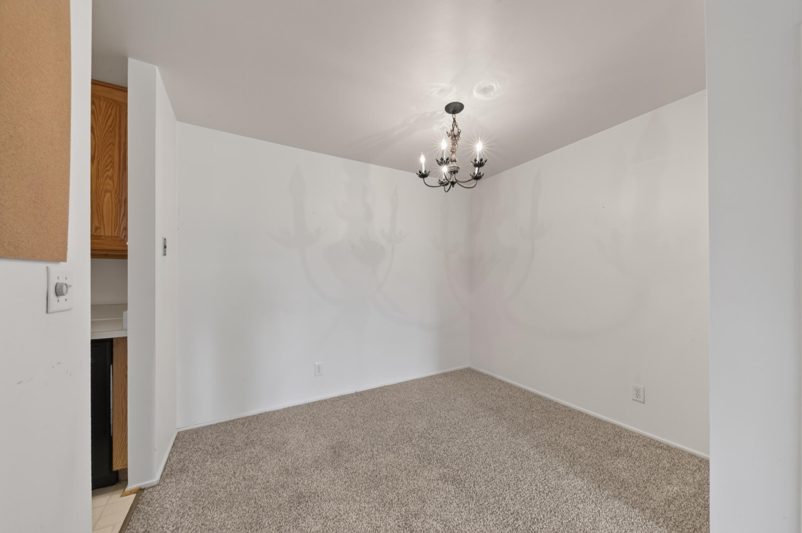 2106 Pauline Boulevard 202 Property Photo 4