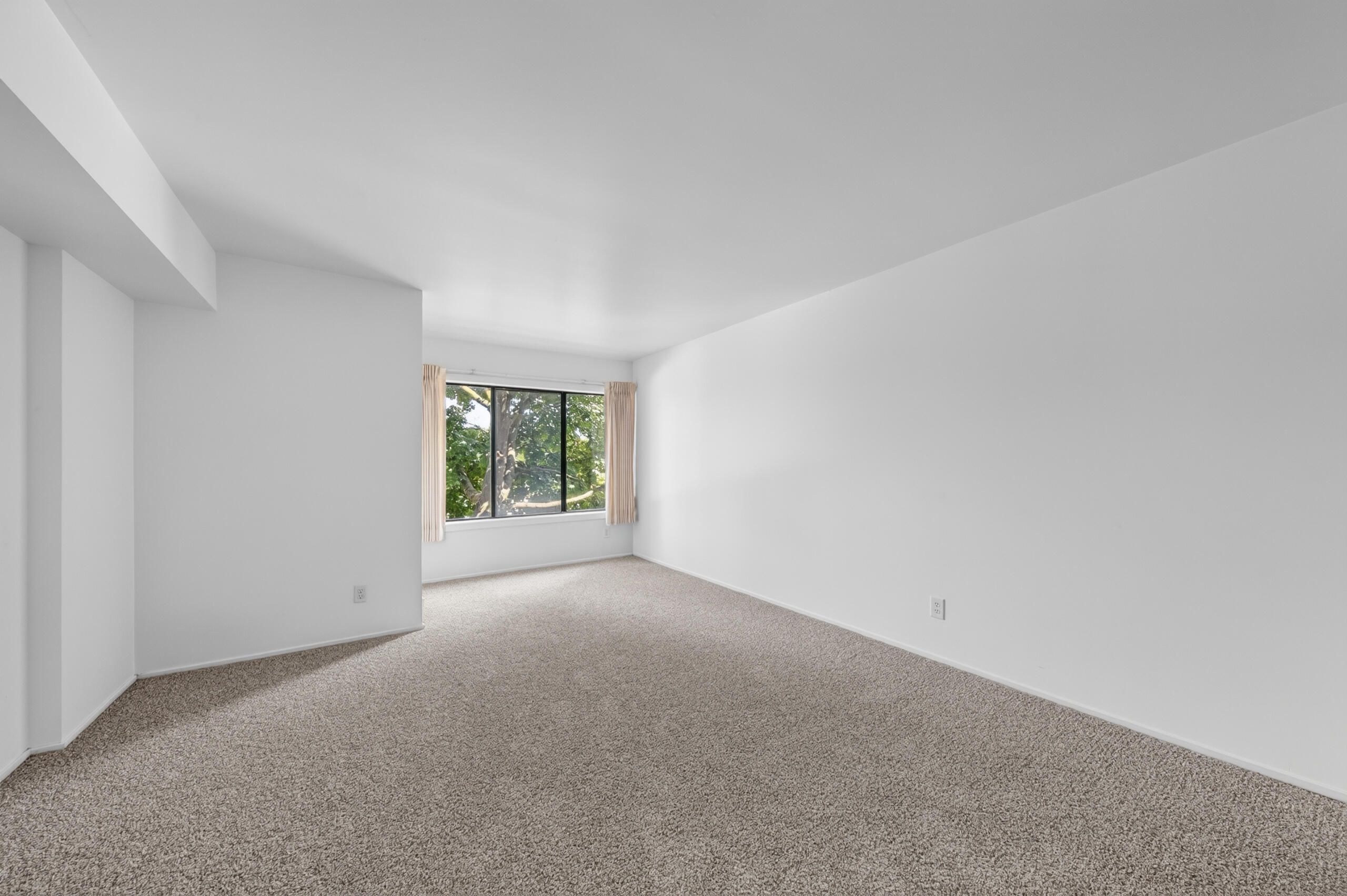 2106 Pauline Boulevard 202 Property Photo 24