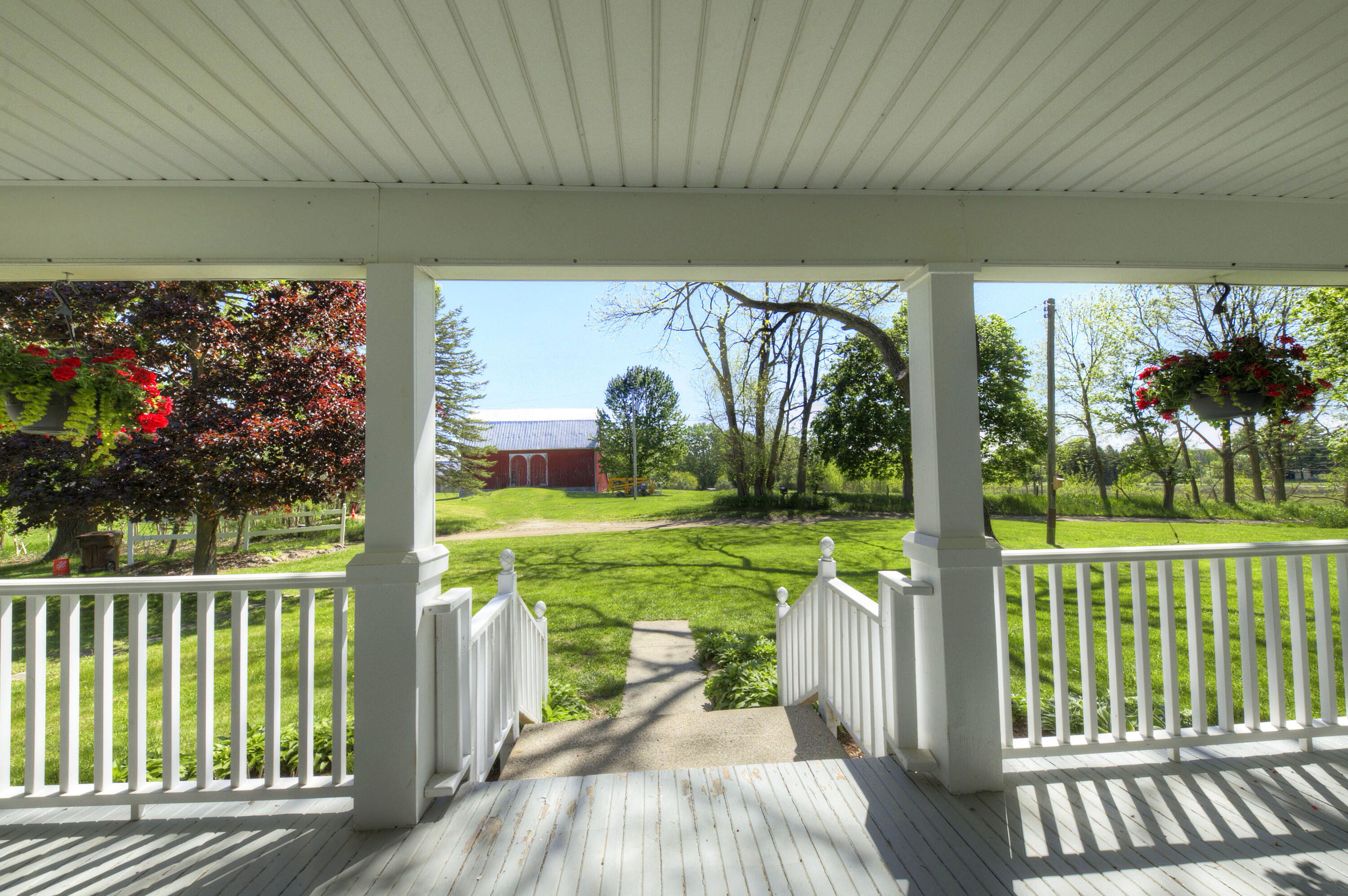 15610 Arnold Road Property Photo 4