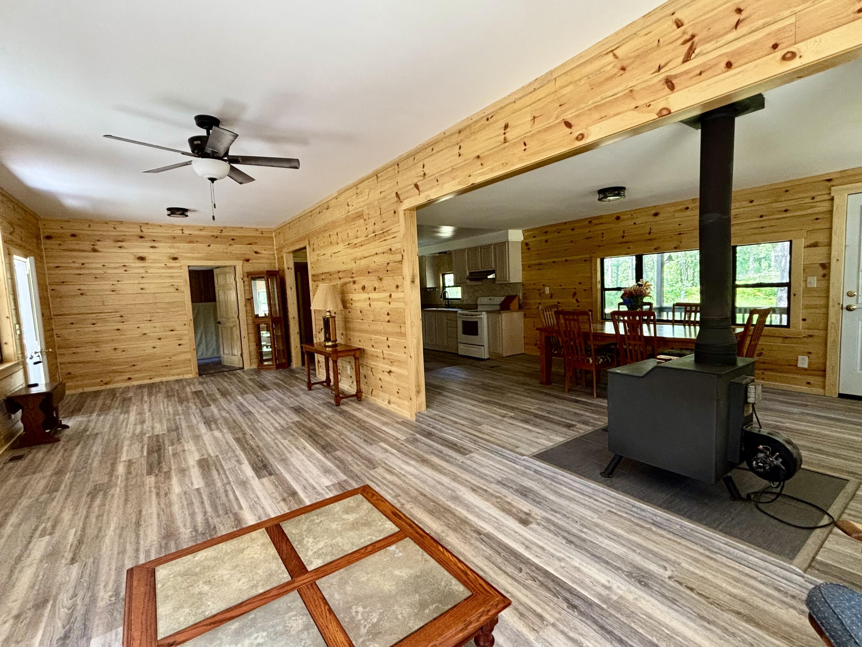 2594 S Forman Road Property Photo 10