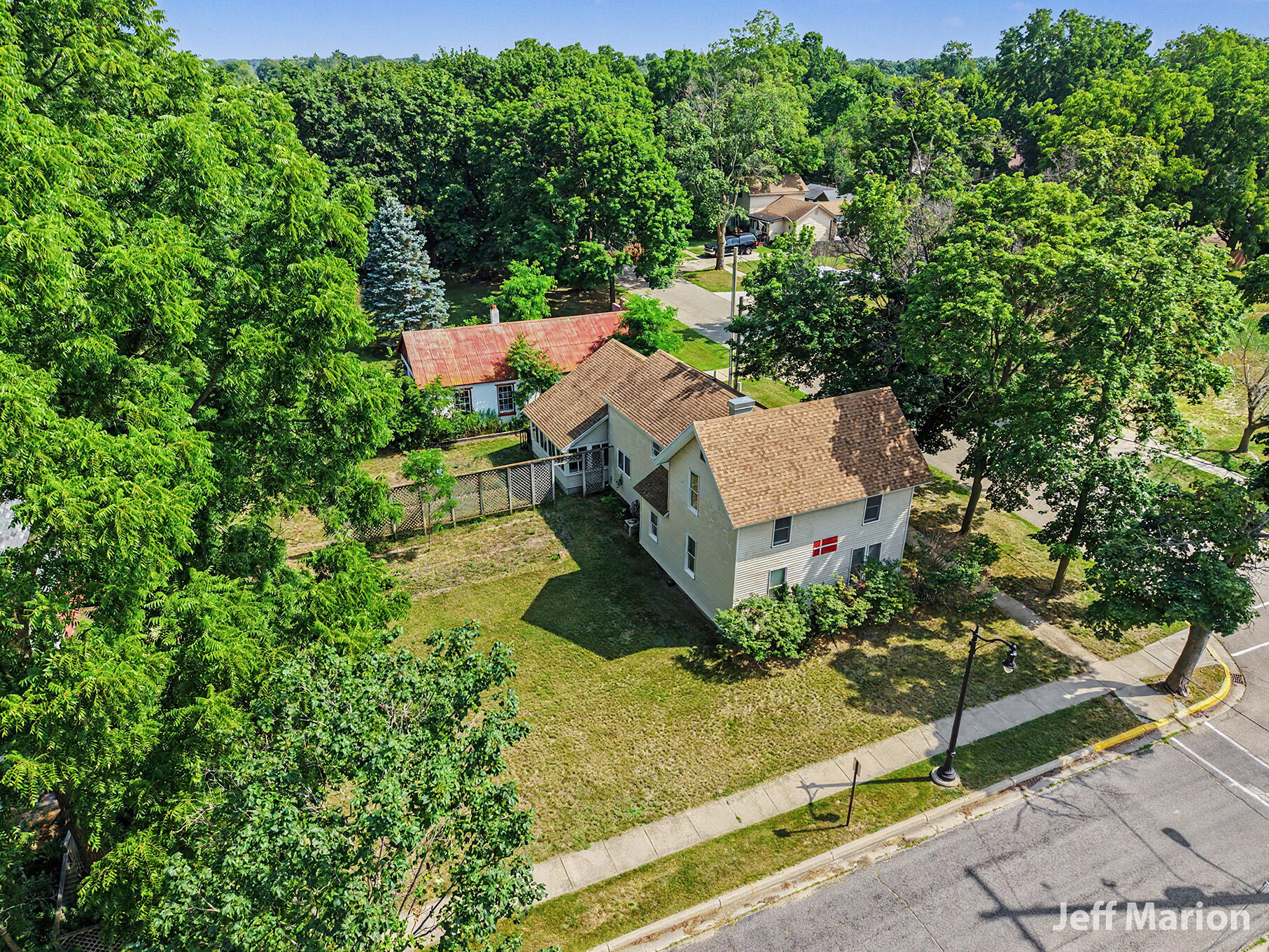 301 N Clay Street Property Photo 1
