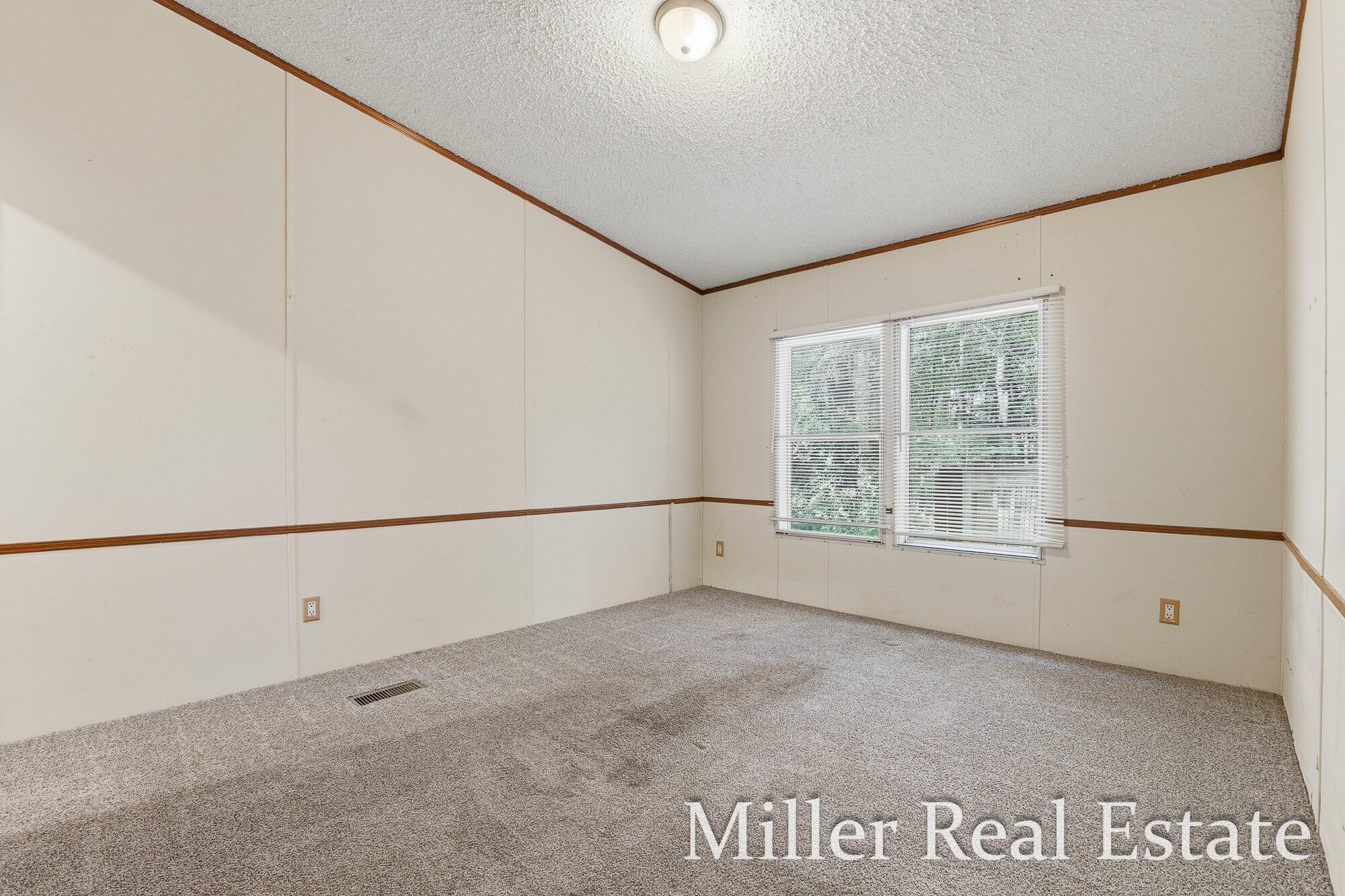 12780 North Avenue Property Photo 17