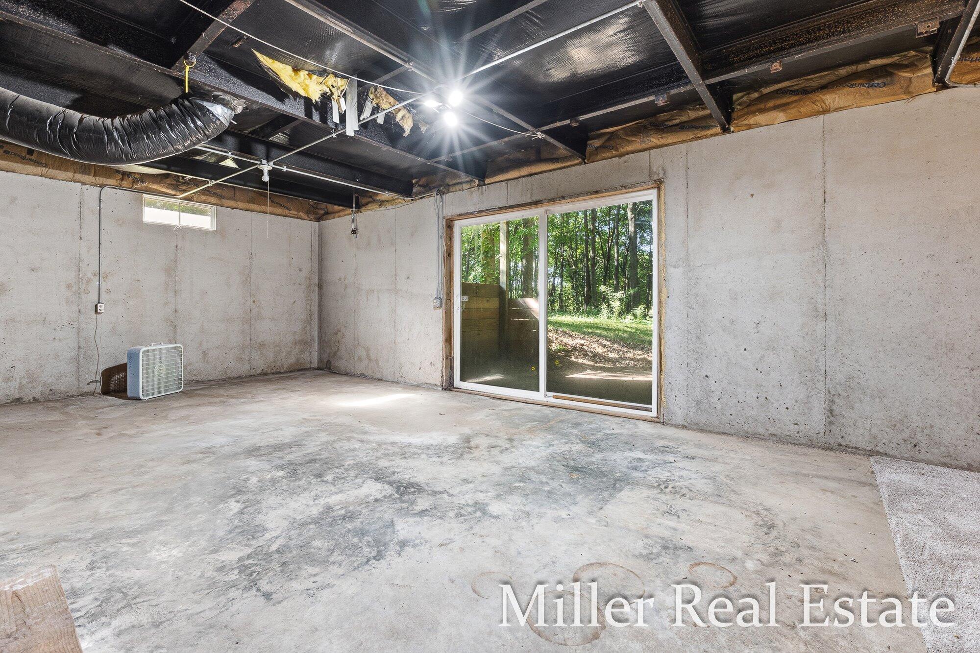 12780 North Avenue Property Photo 22