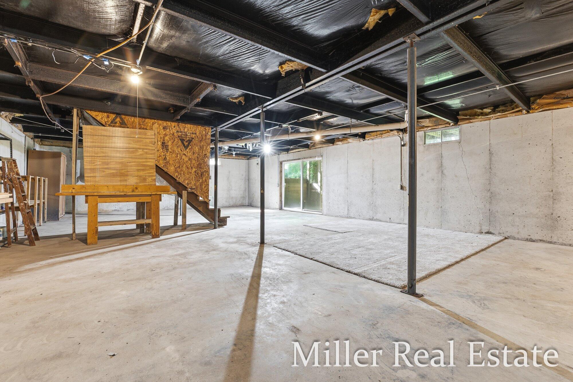 12780 North Avenue Property Photo 23