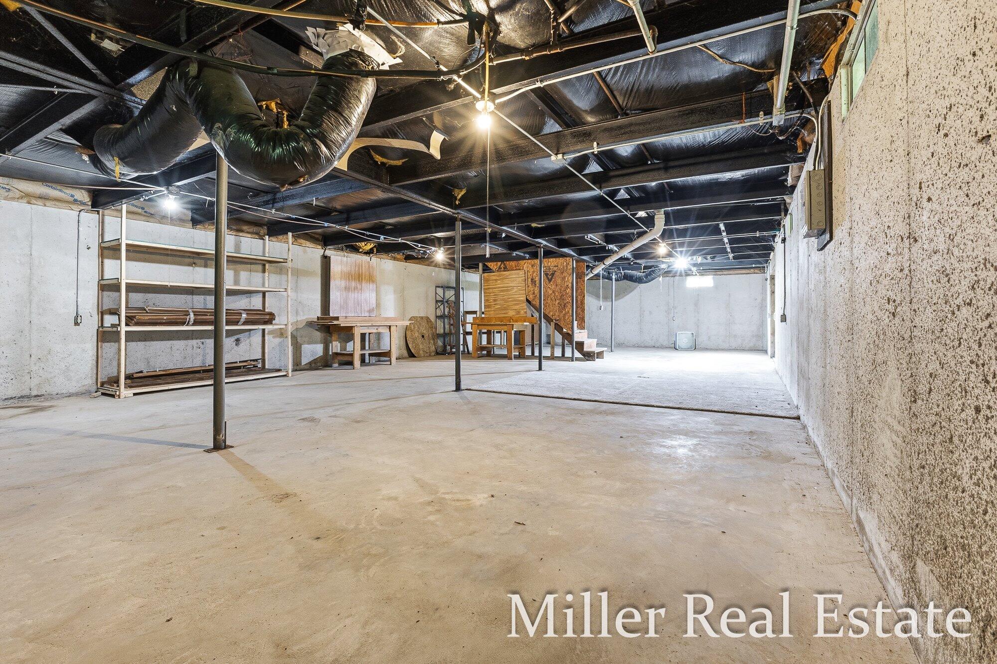 12780 North Avenue Property Photo 24