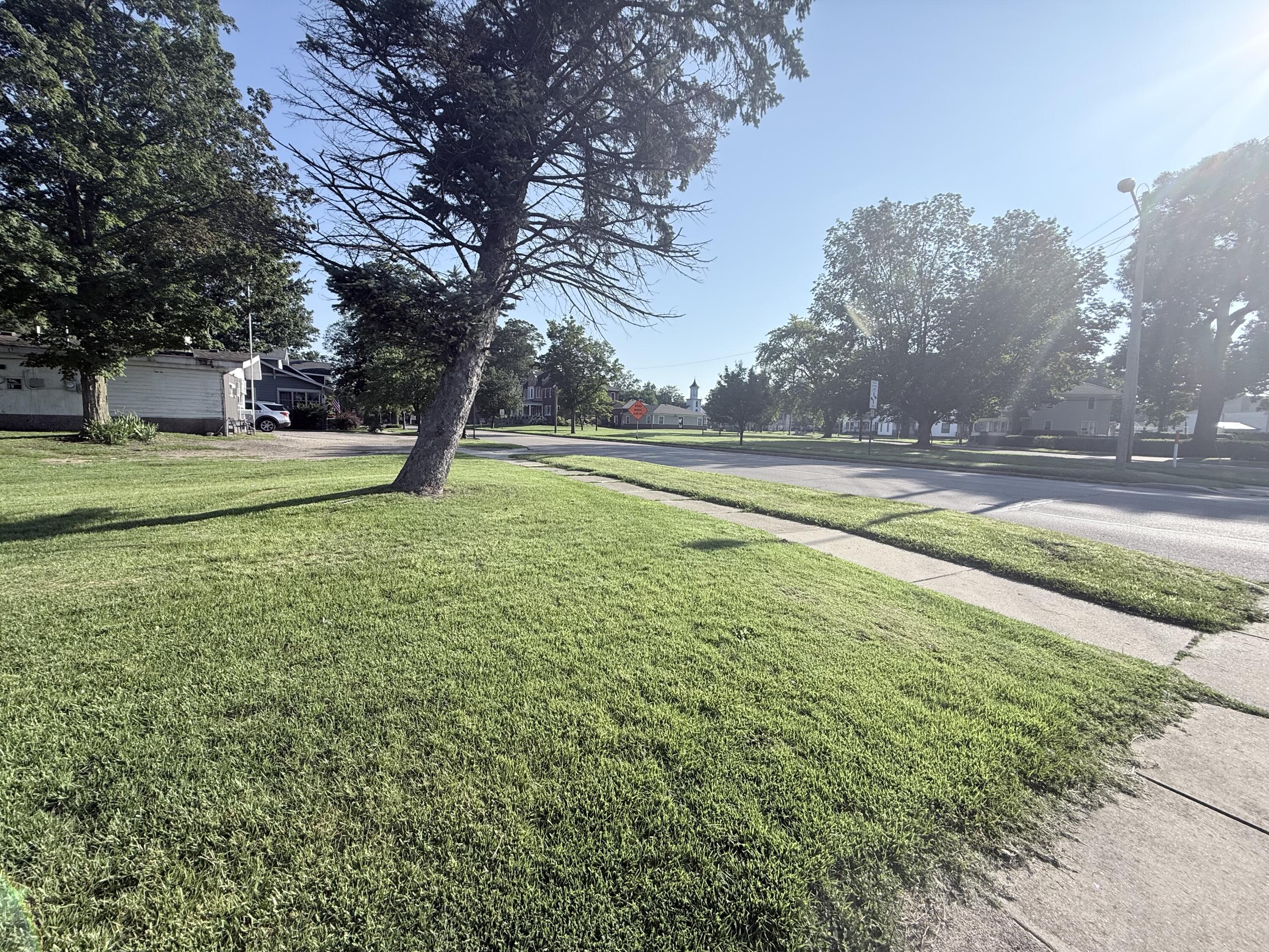 201 N Front Street Property Photo 1