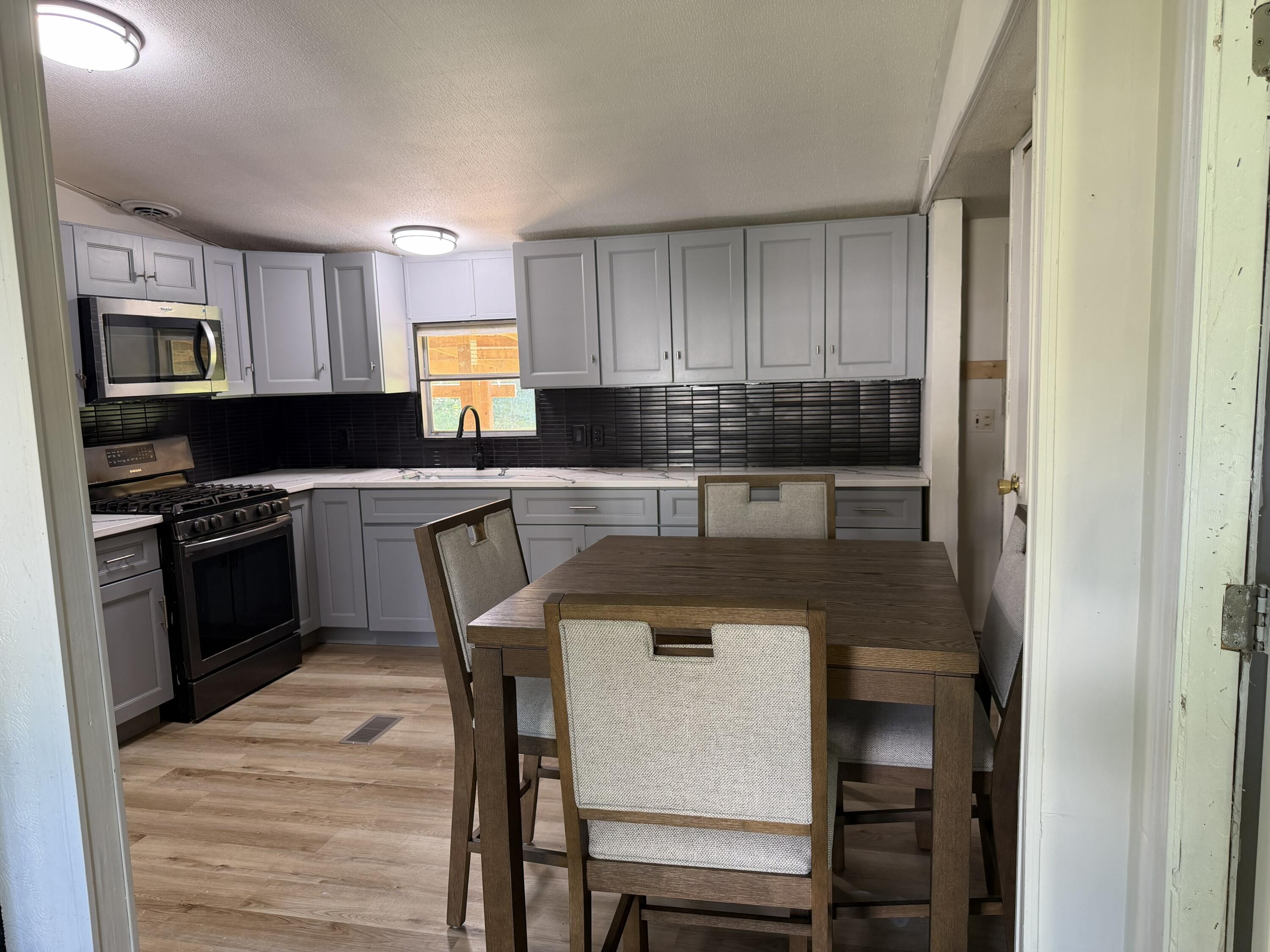 203 North Street Property Photo 5