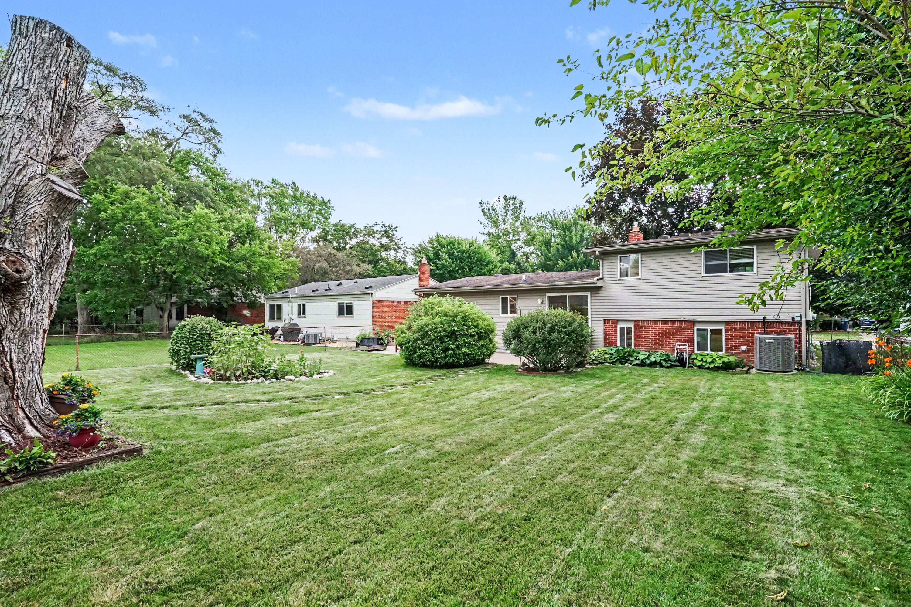2857 Verle Avenue Property Photo 4