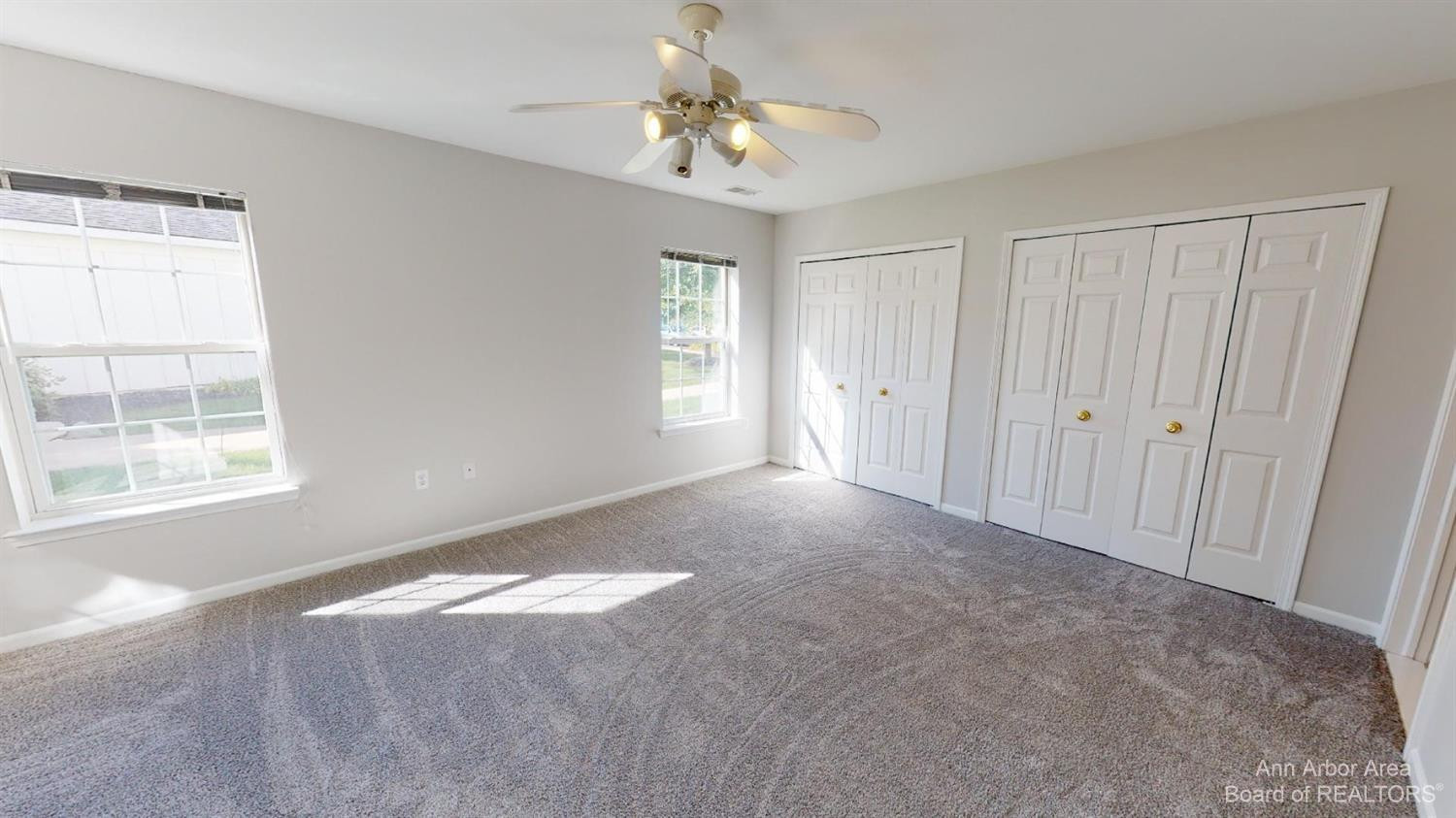 2785 S Knightsbridge Circle Property Photo 15