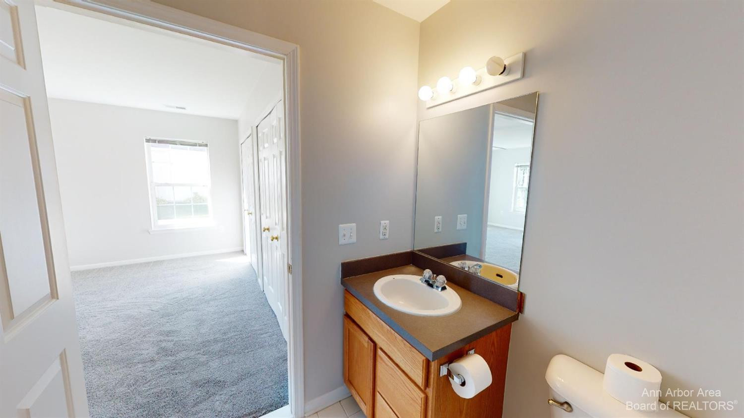 2785 S Knightsbridge Circle Property Photo 18