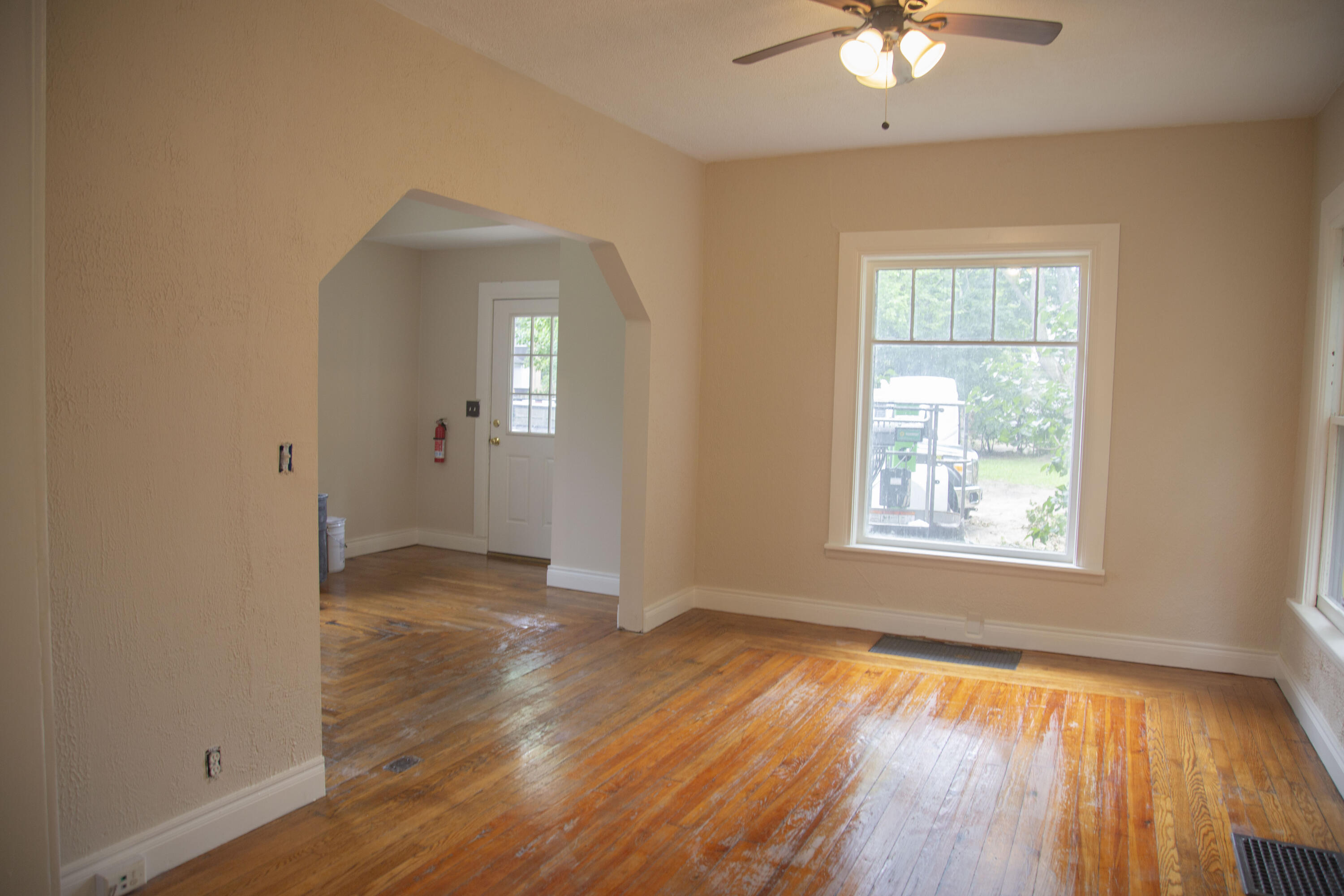 826 Normal Court Property Photo 6