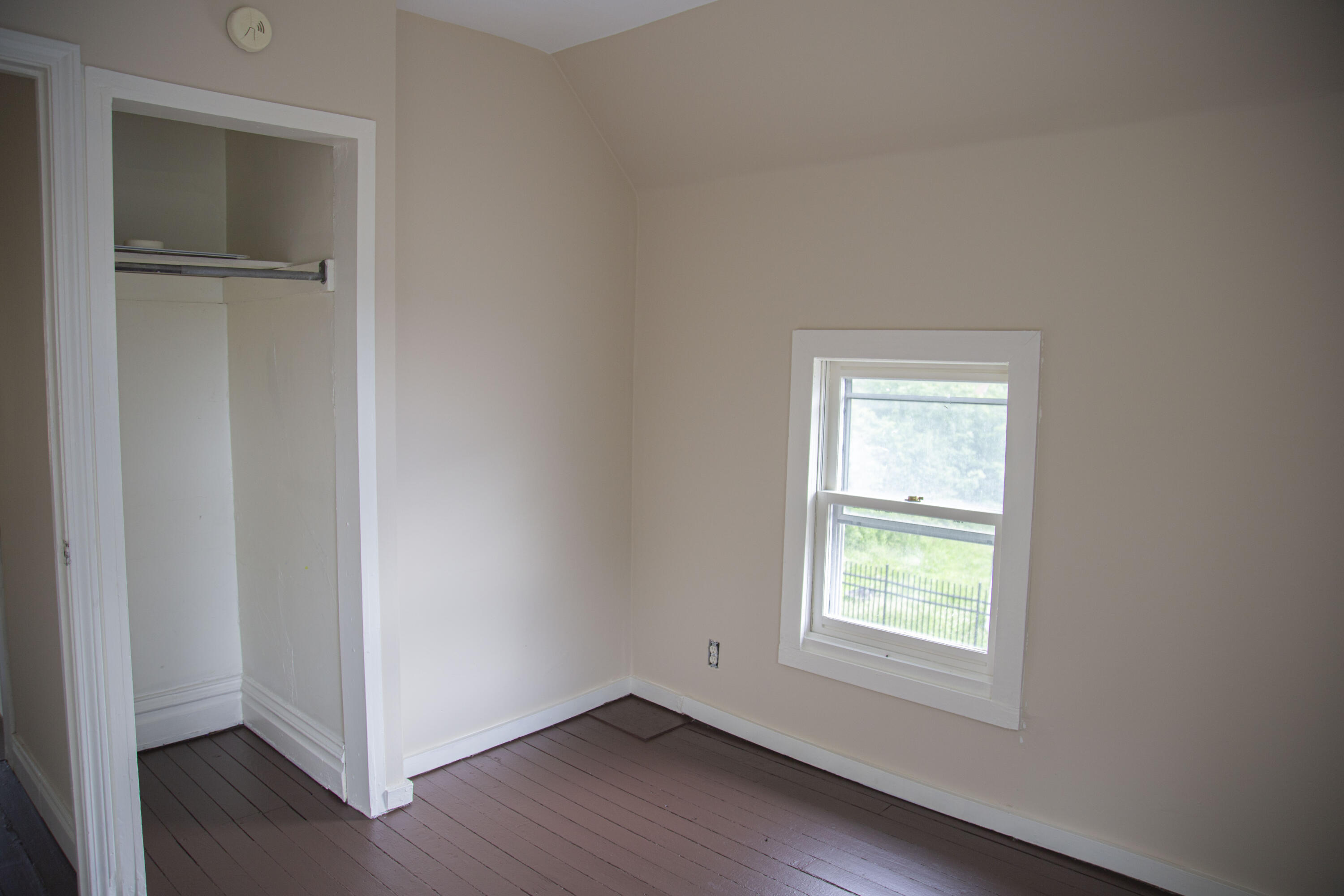 826 Normal Court Property Photo 10
