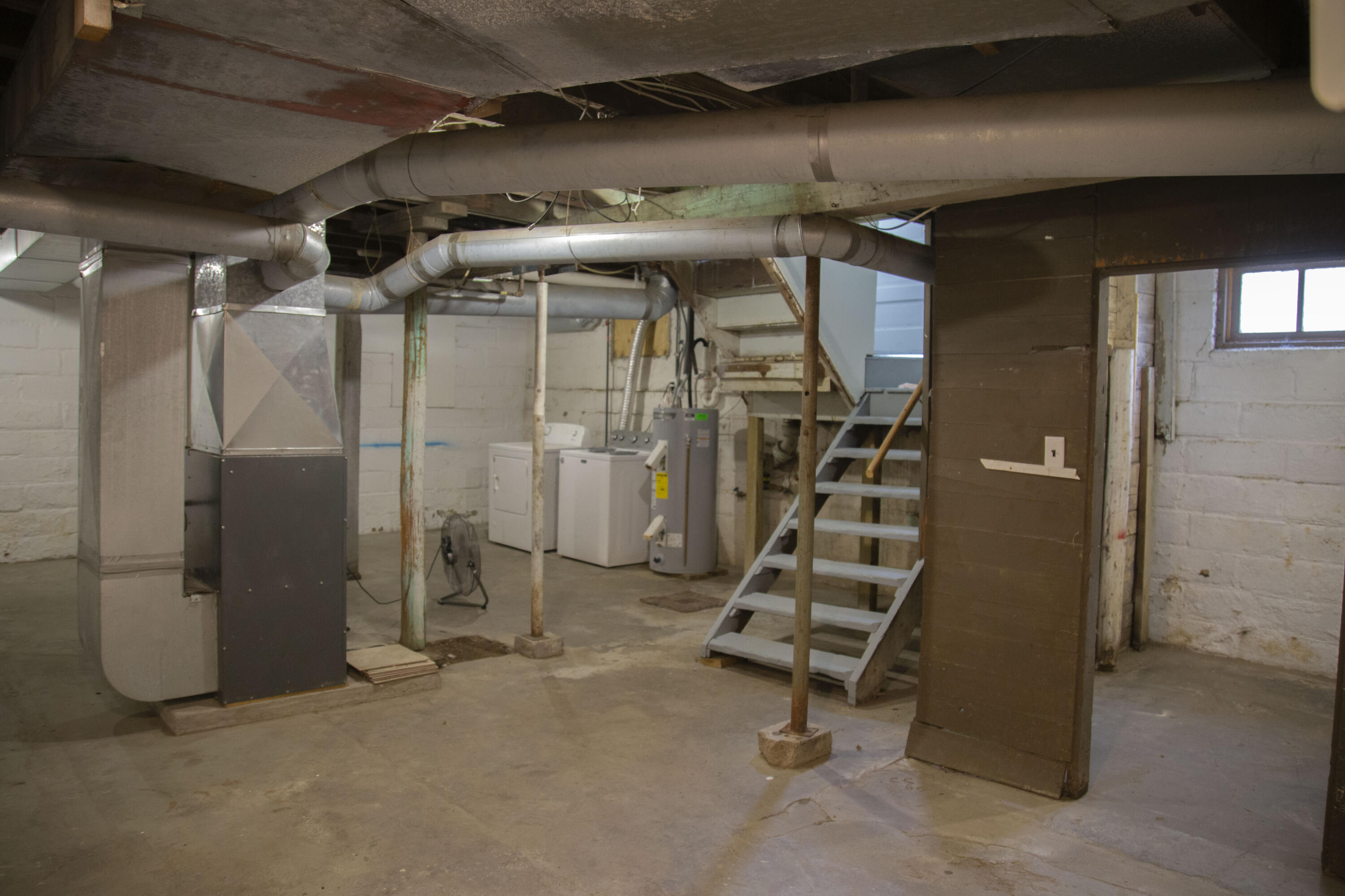 826 Normal Court Property Photo 15