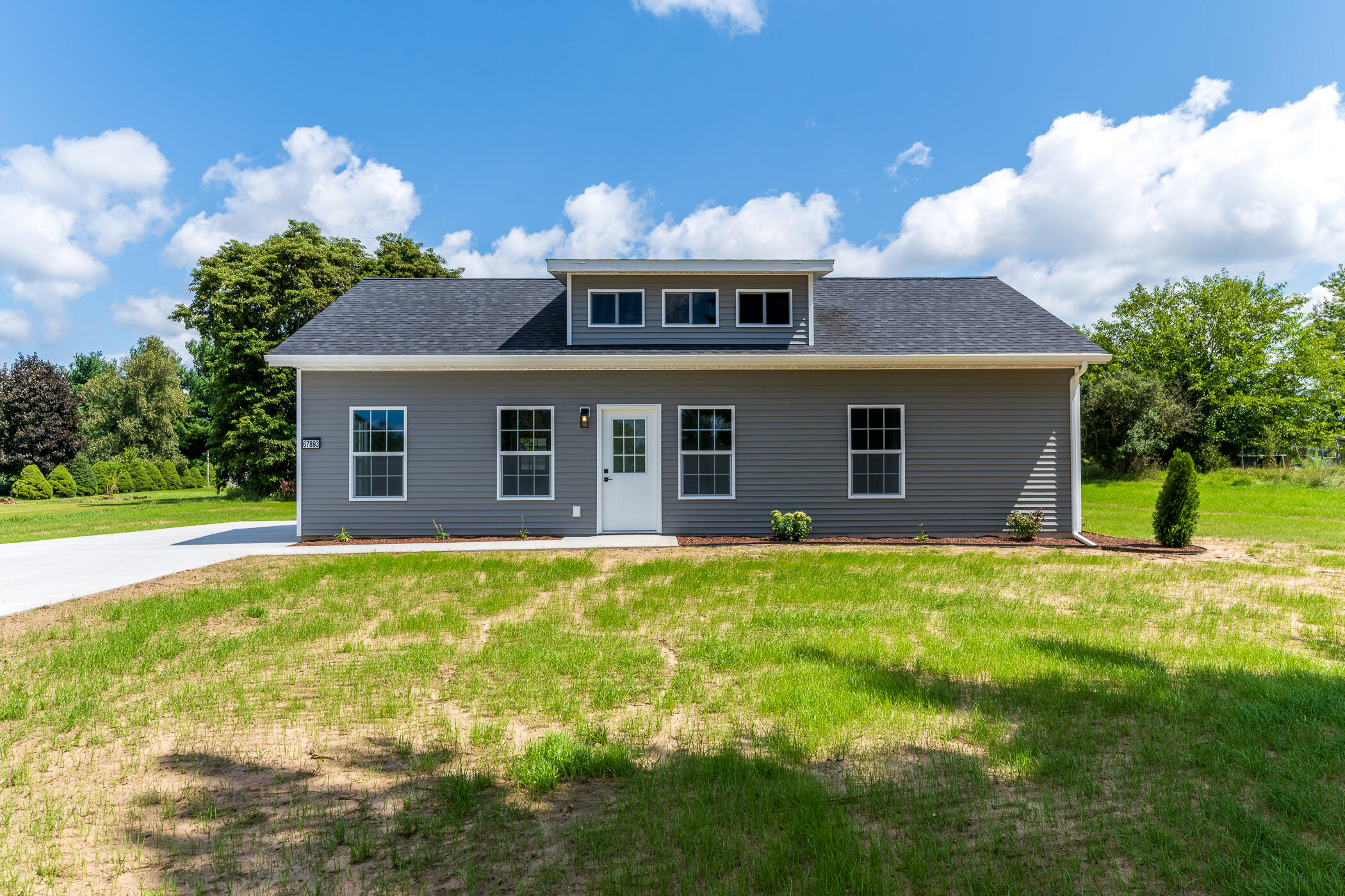 6230 Wright Street Property Photo 1