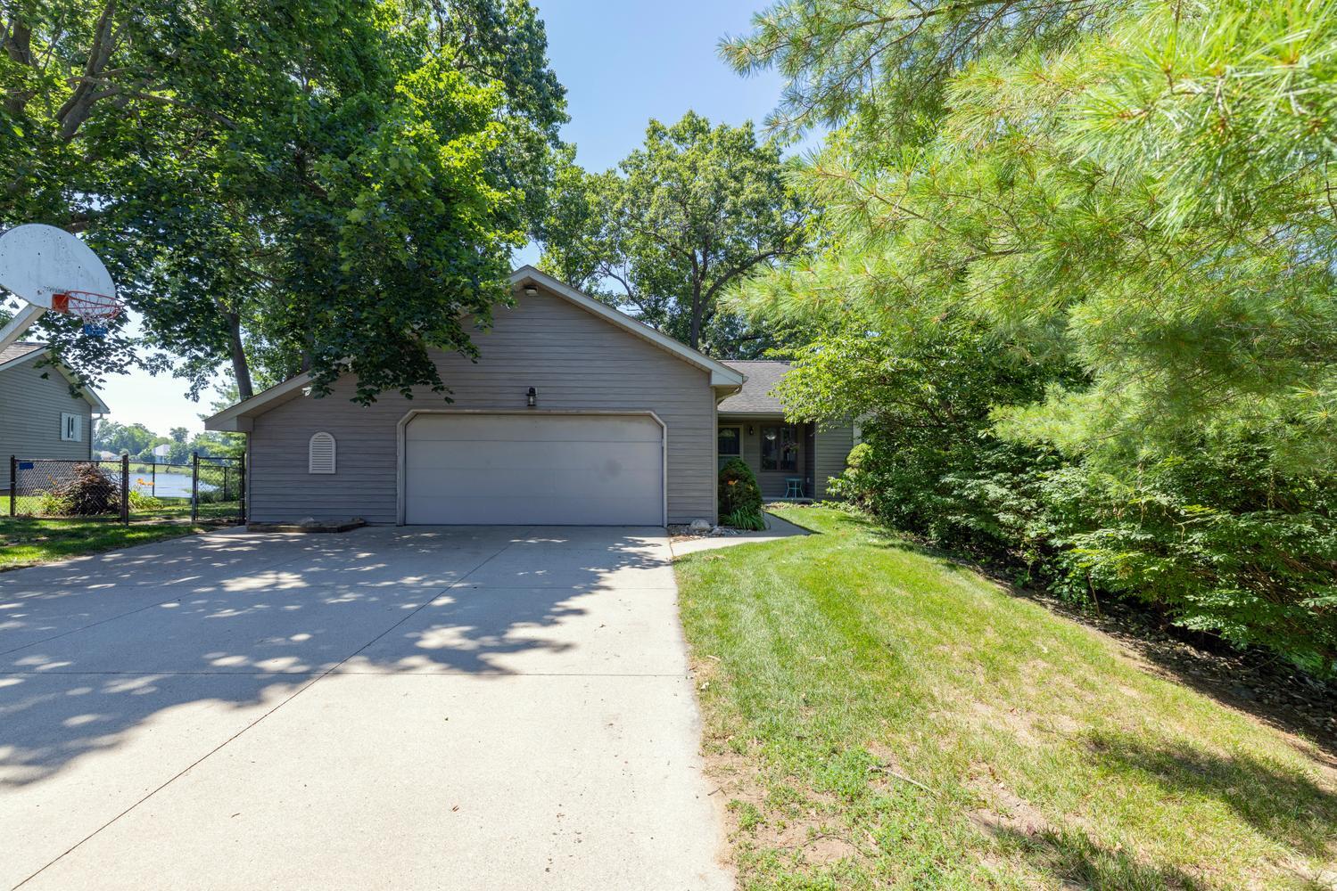 61763 Crestlane Drive Property Photo 5