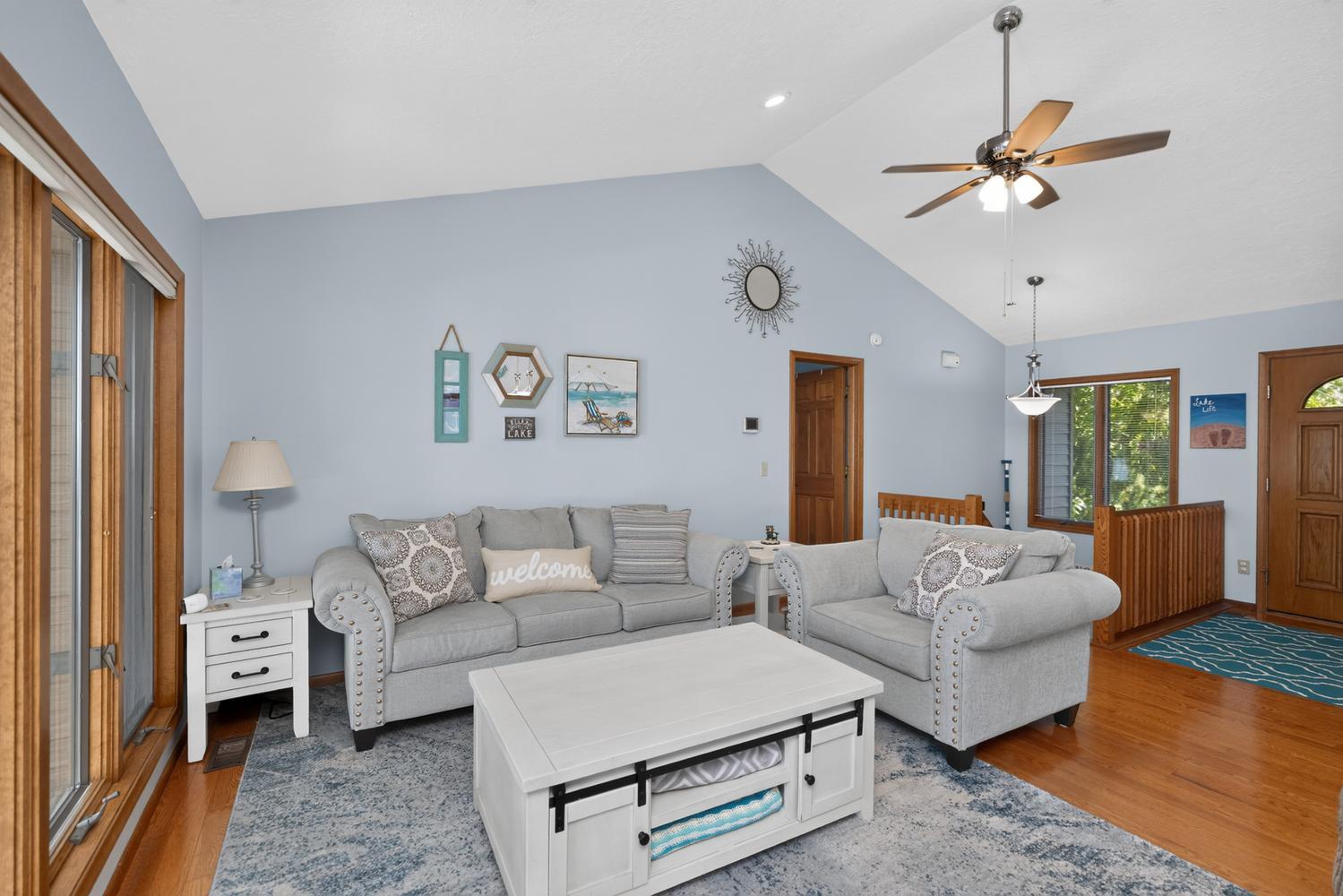 61763 Crestlane Drive Property Photo 10