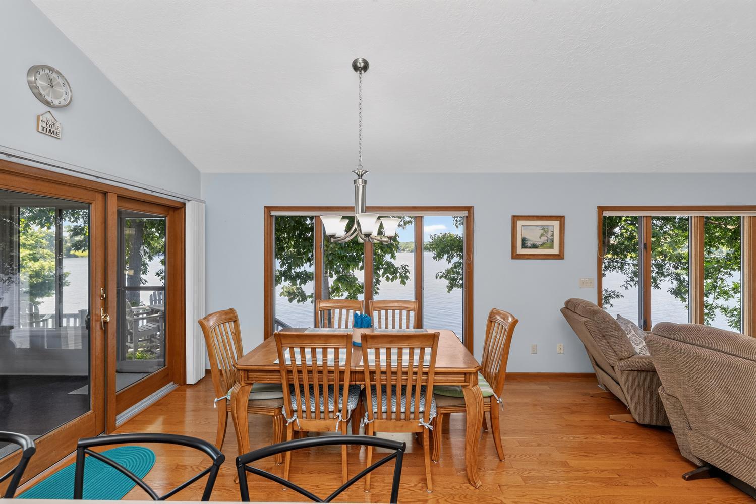 61763 Crestlane Drive Property Photo 15