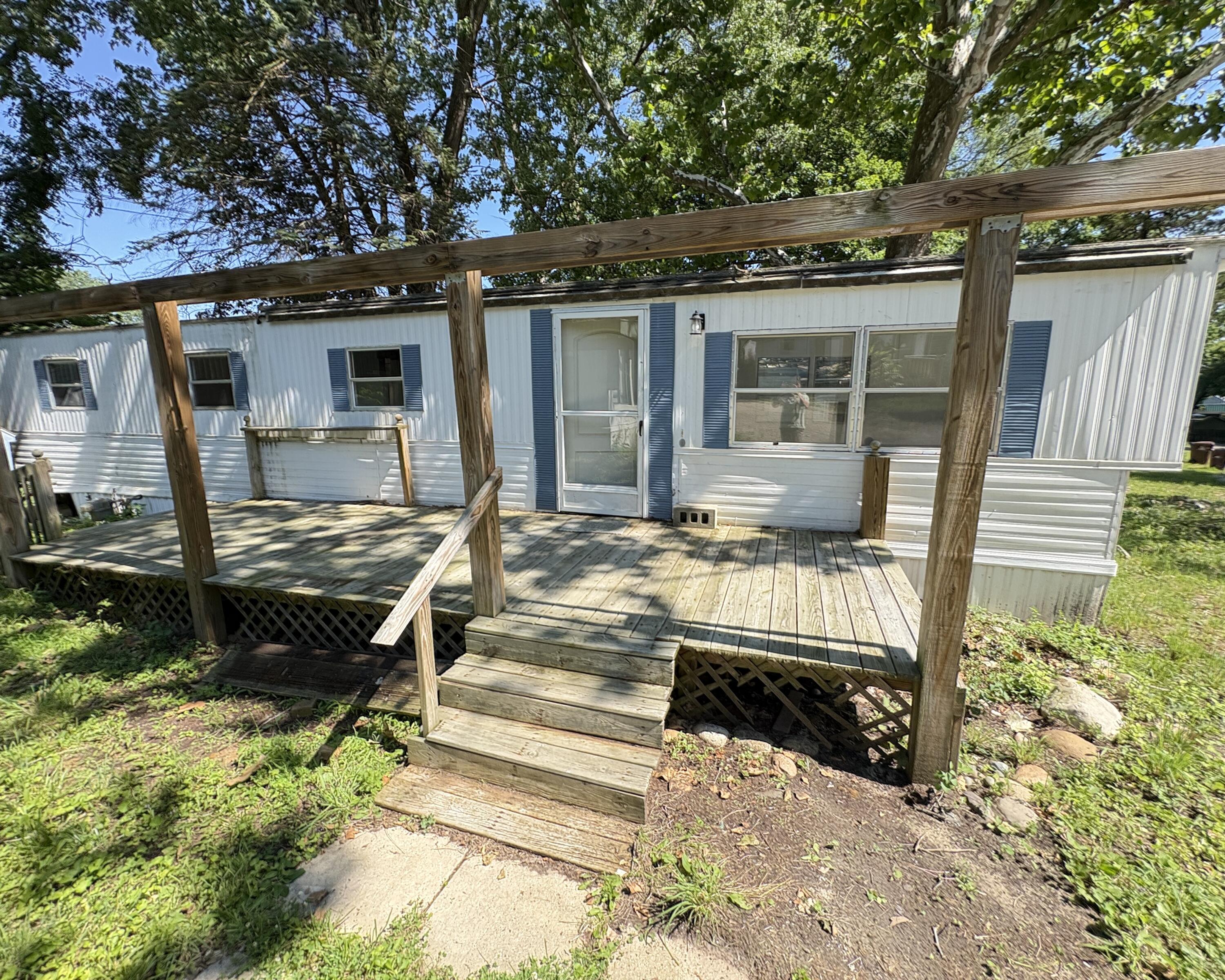 875 E Michigan Avenue 6 Property Photo 1