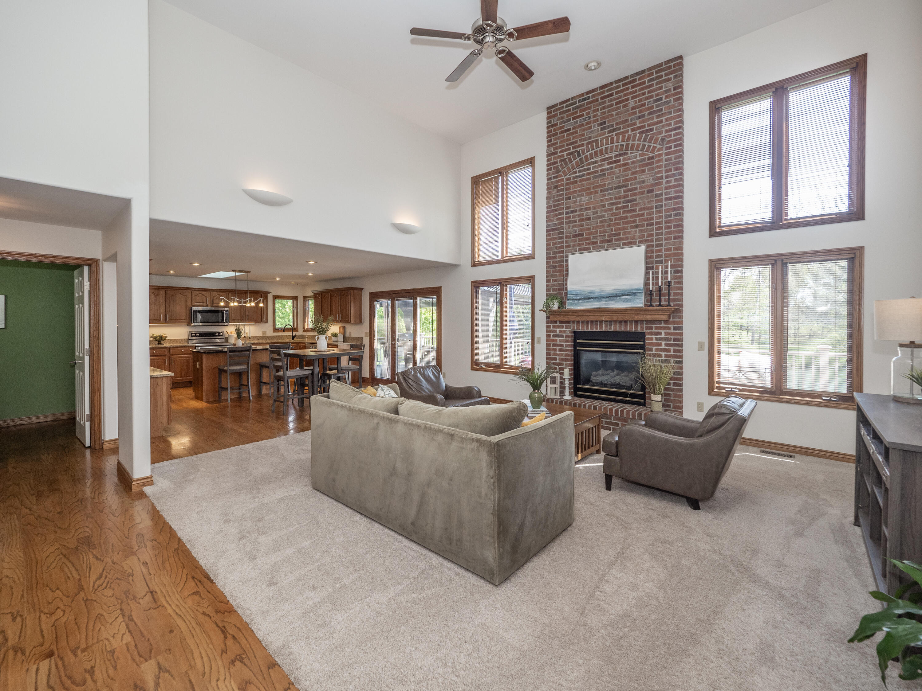 15915 Indian Valley Street Property Photo 11