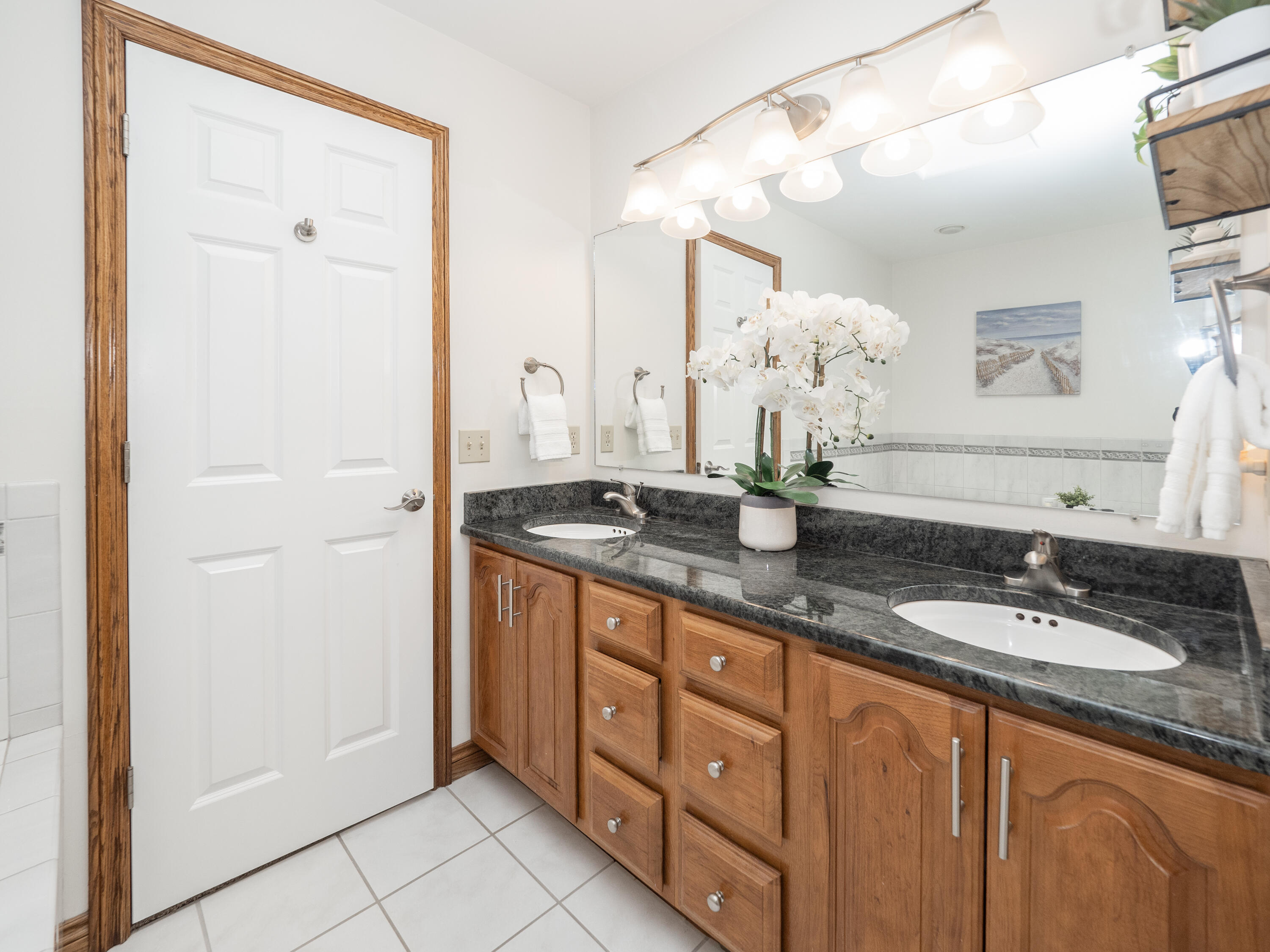 15915 Indian Valley Street Property Photo 28