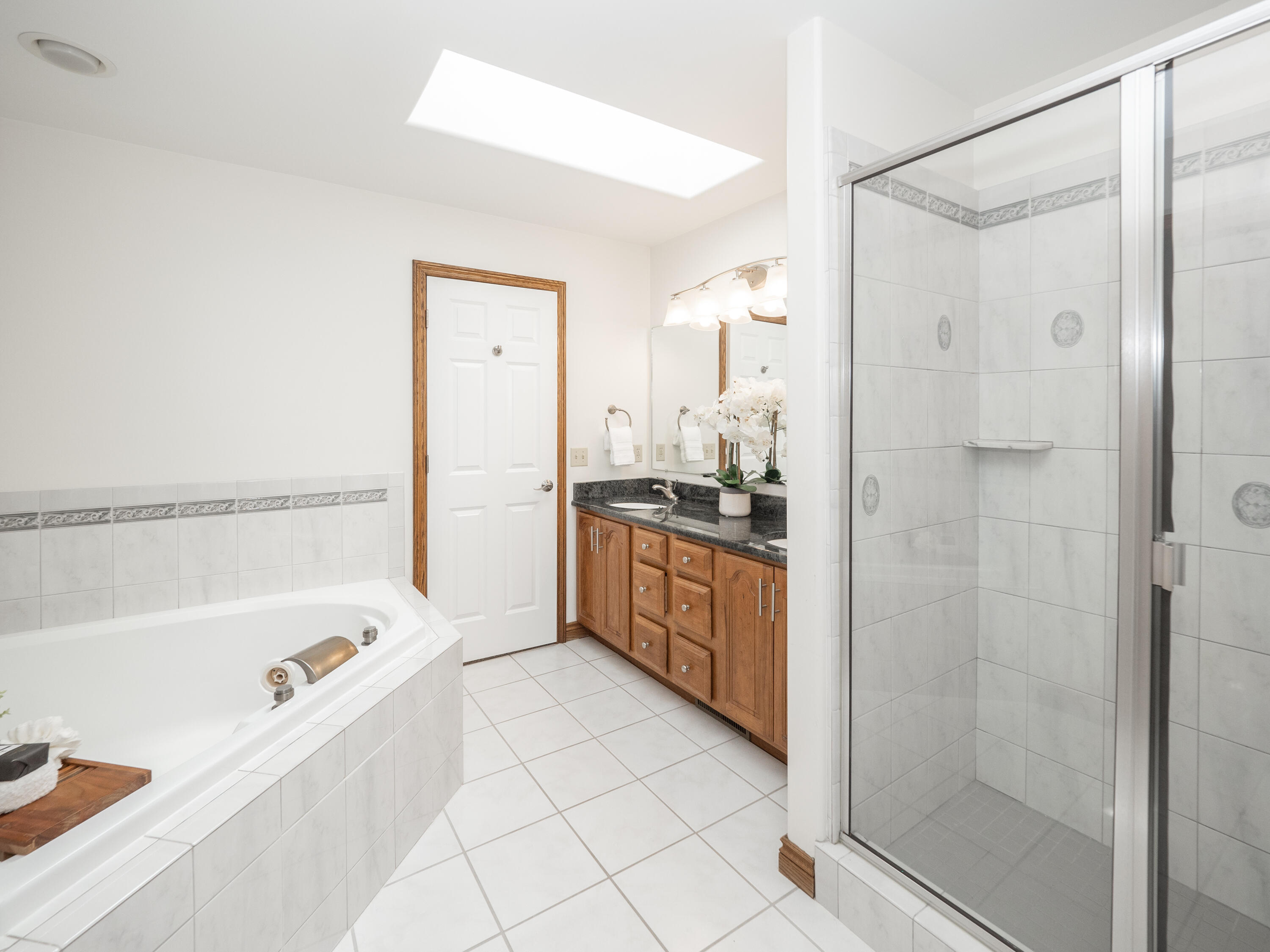 15915 Indian Valley Street Property Photo 29