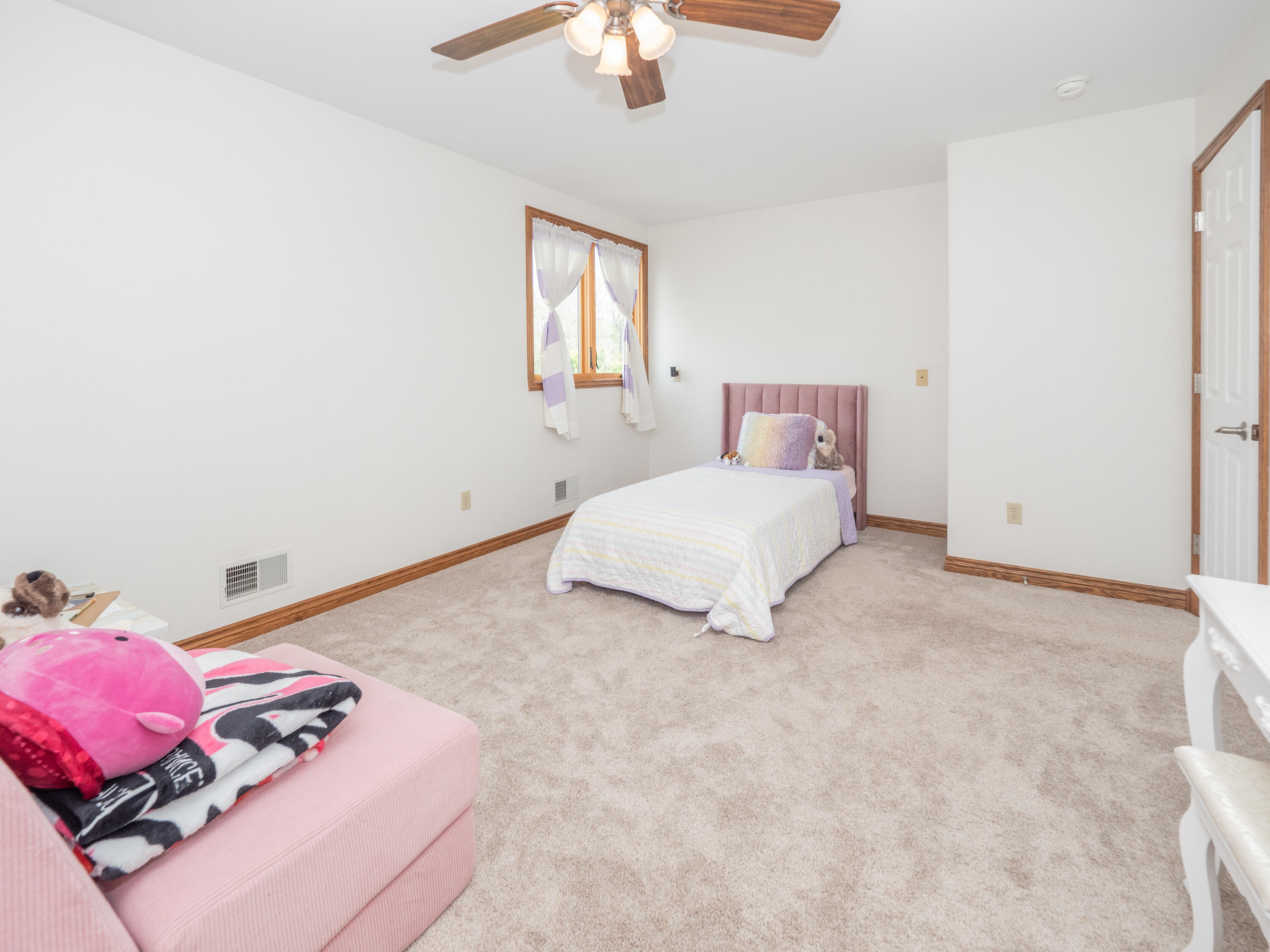 15915 Indian Valley Street Property Photo 31