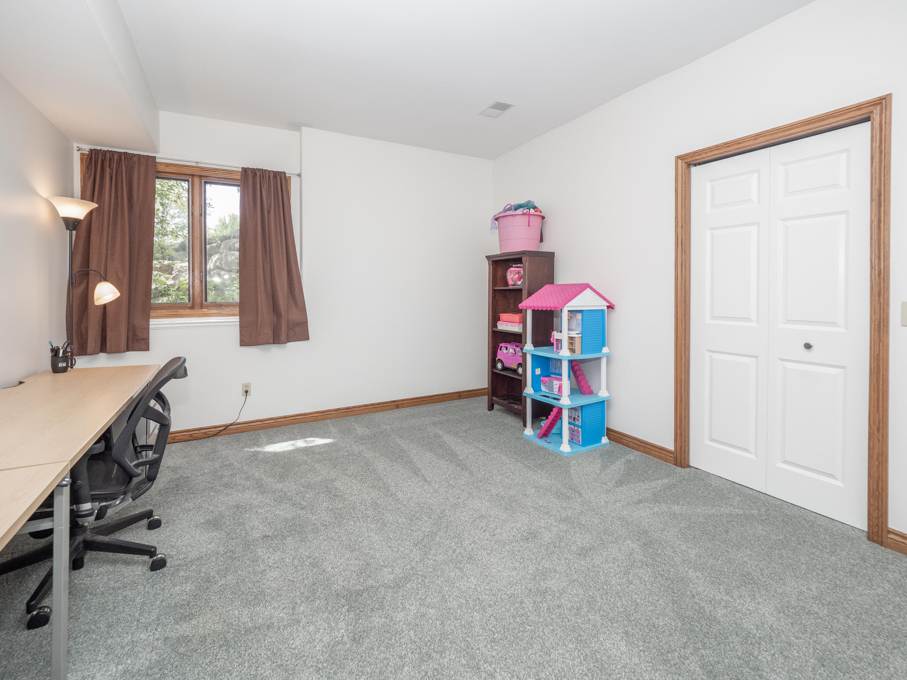 15915 Indian Valley Street Property Photo 39