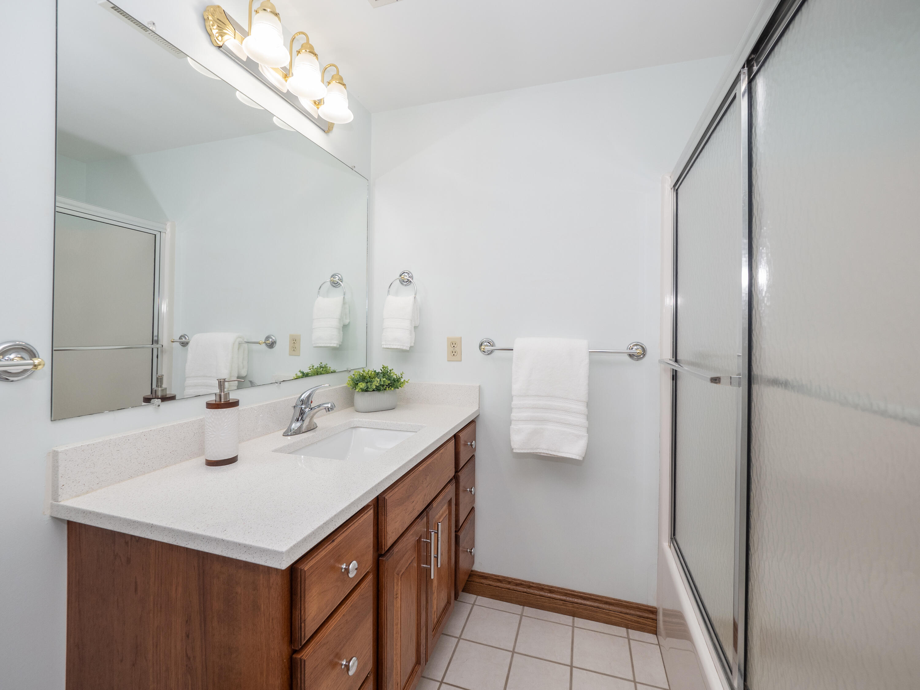 15915 Indian Valley Street Property Photo 41