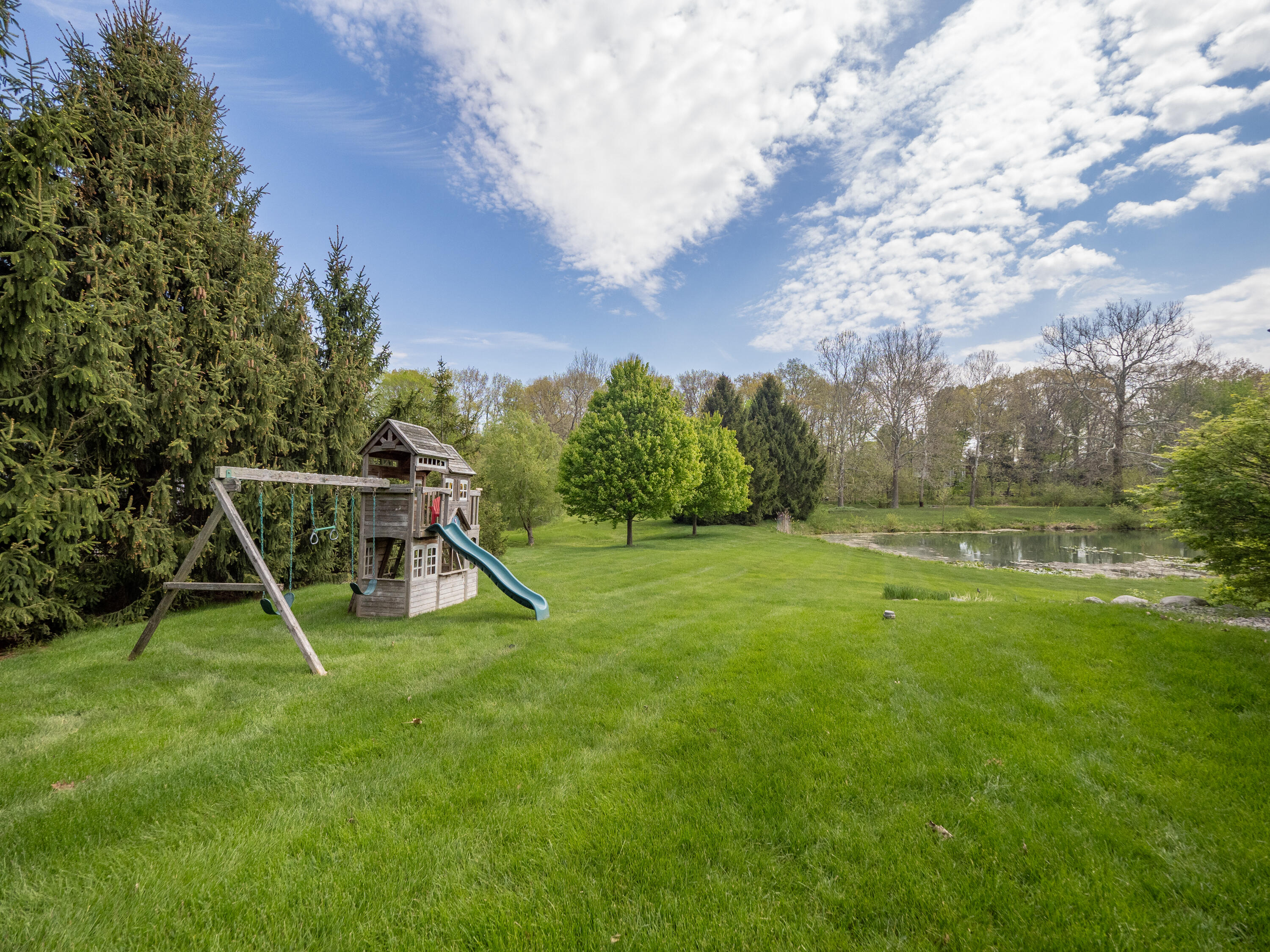 15915 Indian Valley Street Property Photo 46