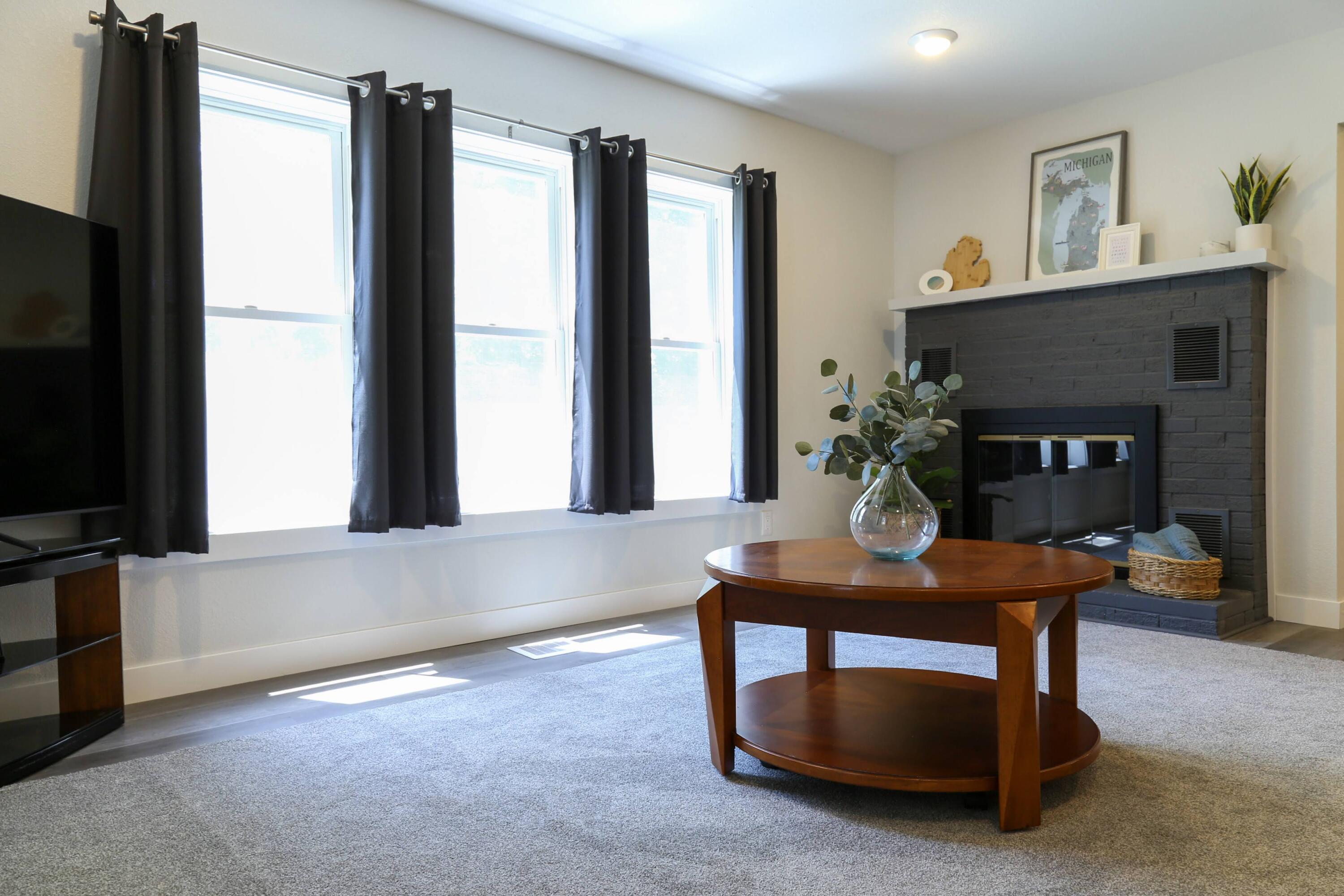 10797 E T Avenue Property Photo 8