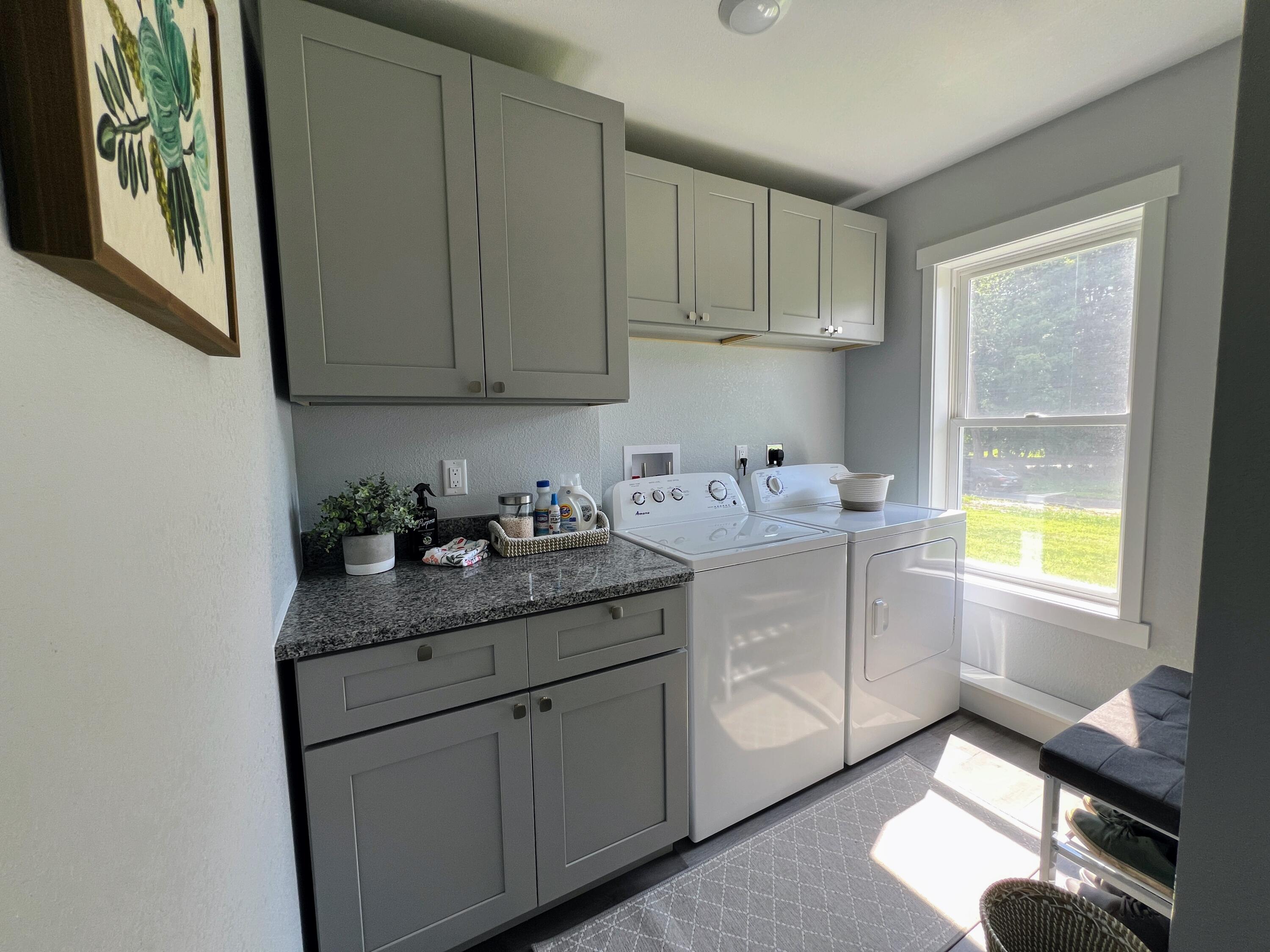 10797 E T Avenue Property Photo 9