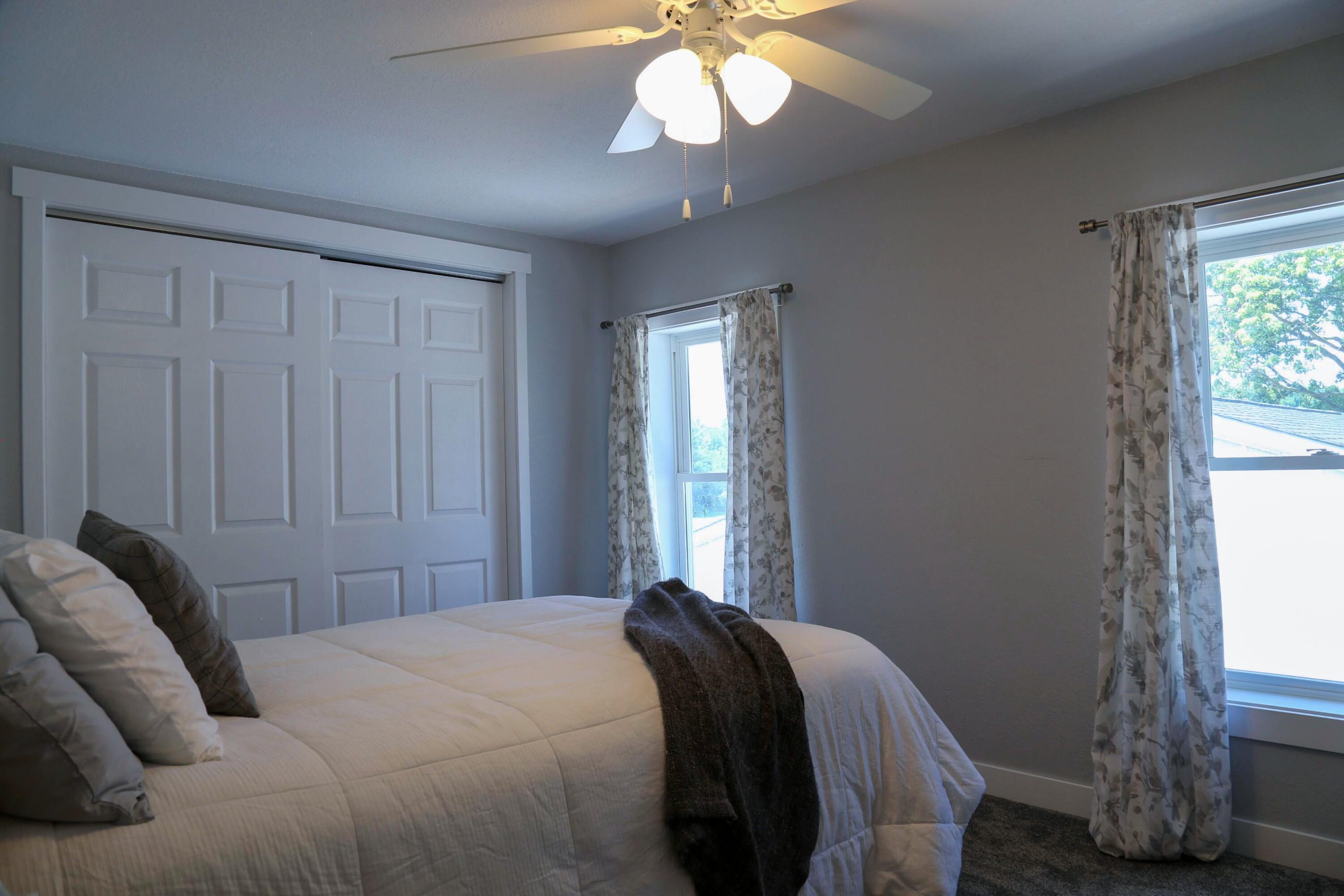 10797 E T Avenue Property Photo 12
