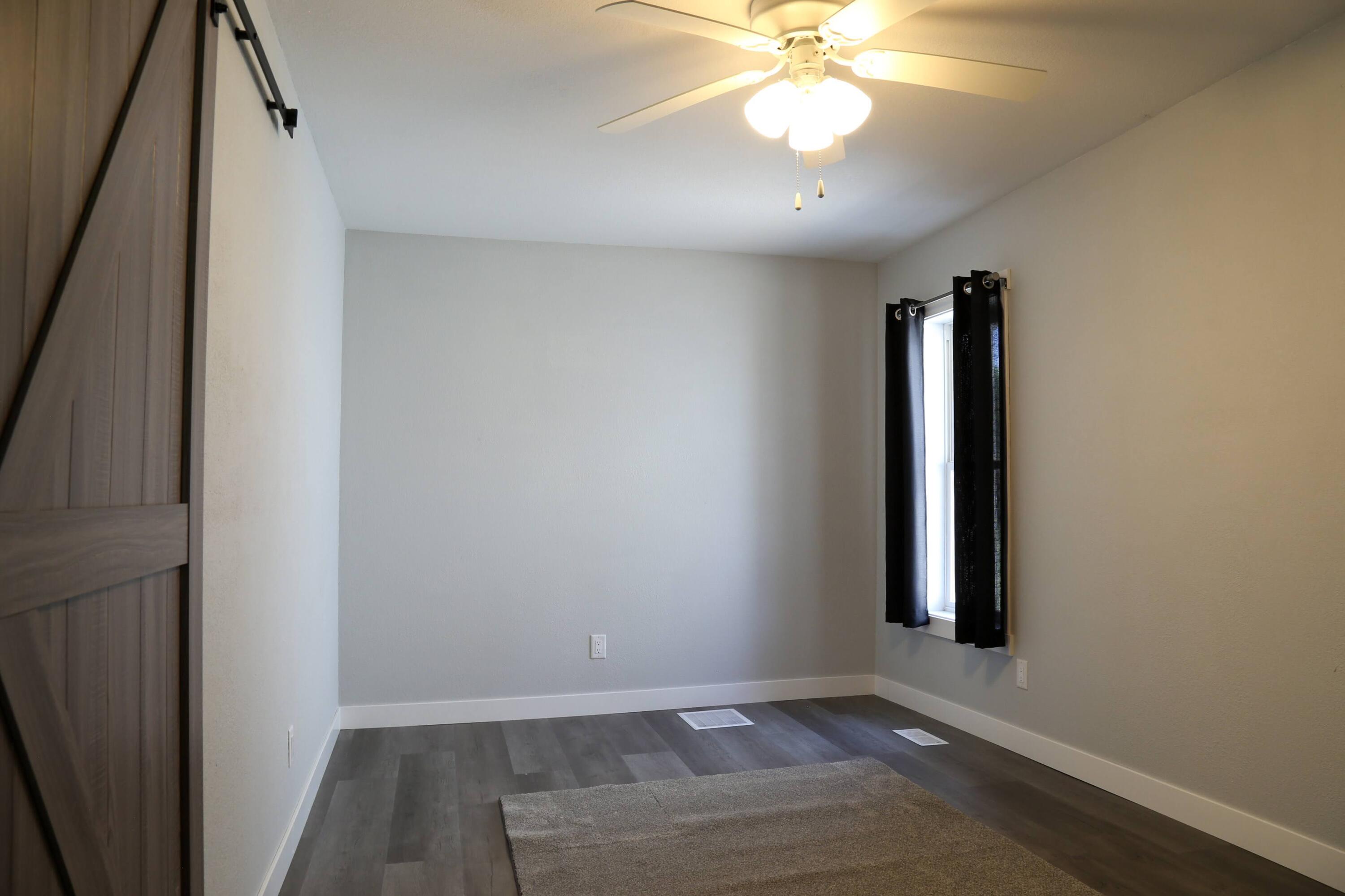 10797 E T Avenue Property Photo 15